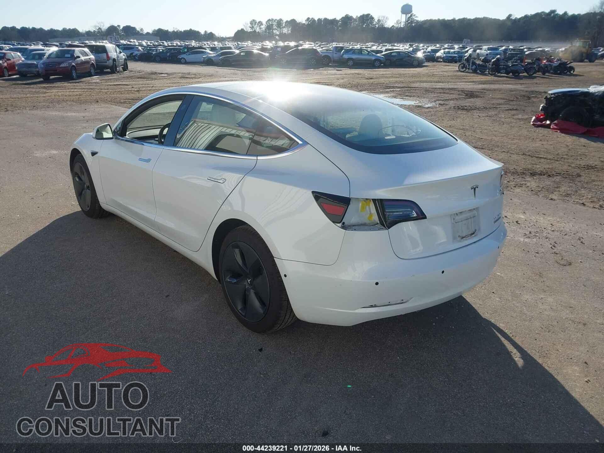 TESLA MODEL 3 2018 - 5YJ3E1EB4JF096703