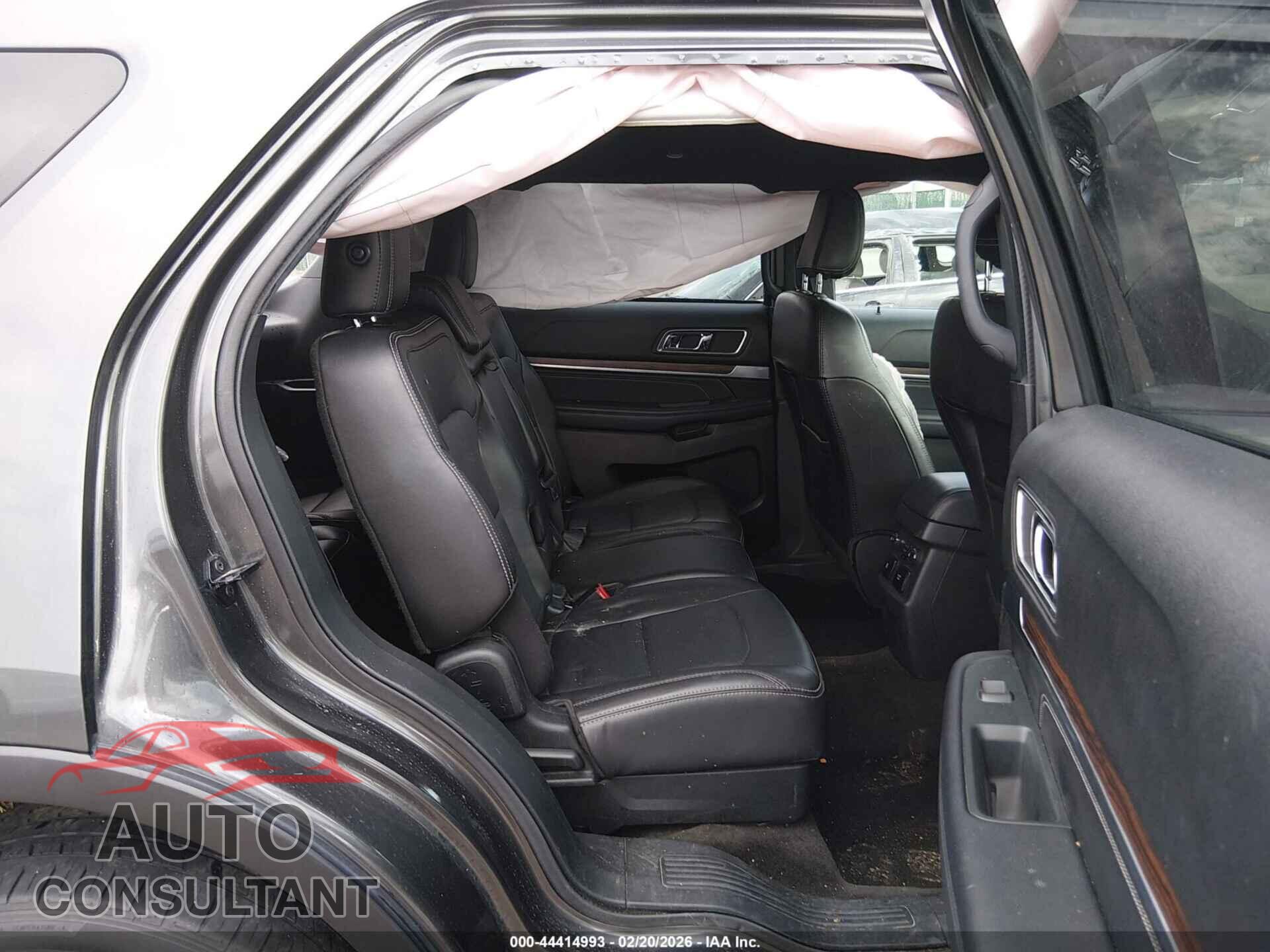FORD EXPLORER 2018 - 1FM5K7F86JGB35204