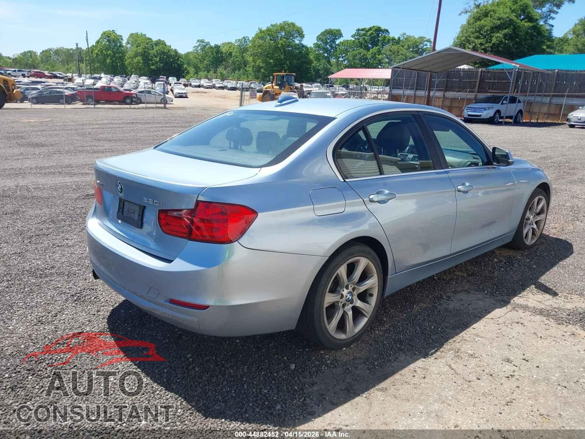 BMW 320I 2015 - WBA3C3C54FK200984