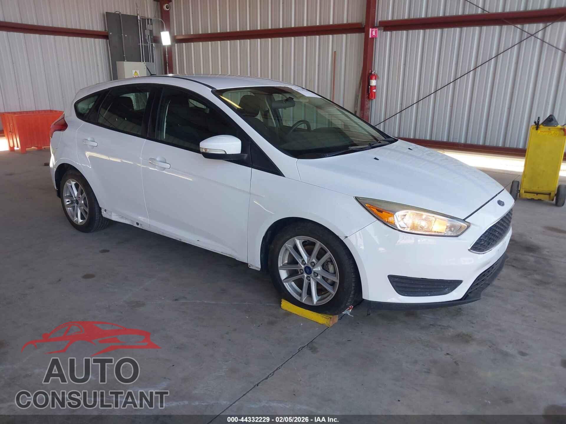 FORD FOCUS 2017 - 1FADP3K29HL290798