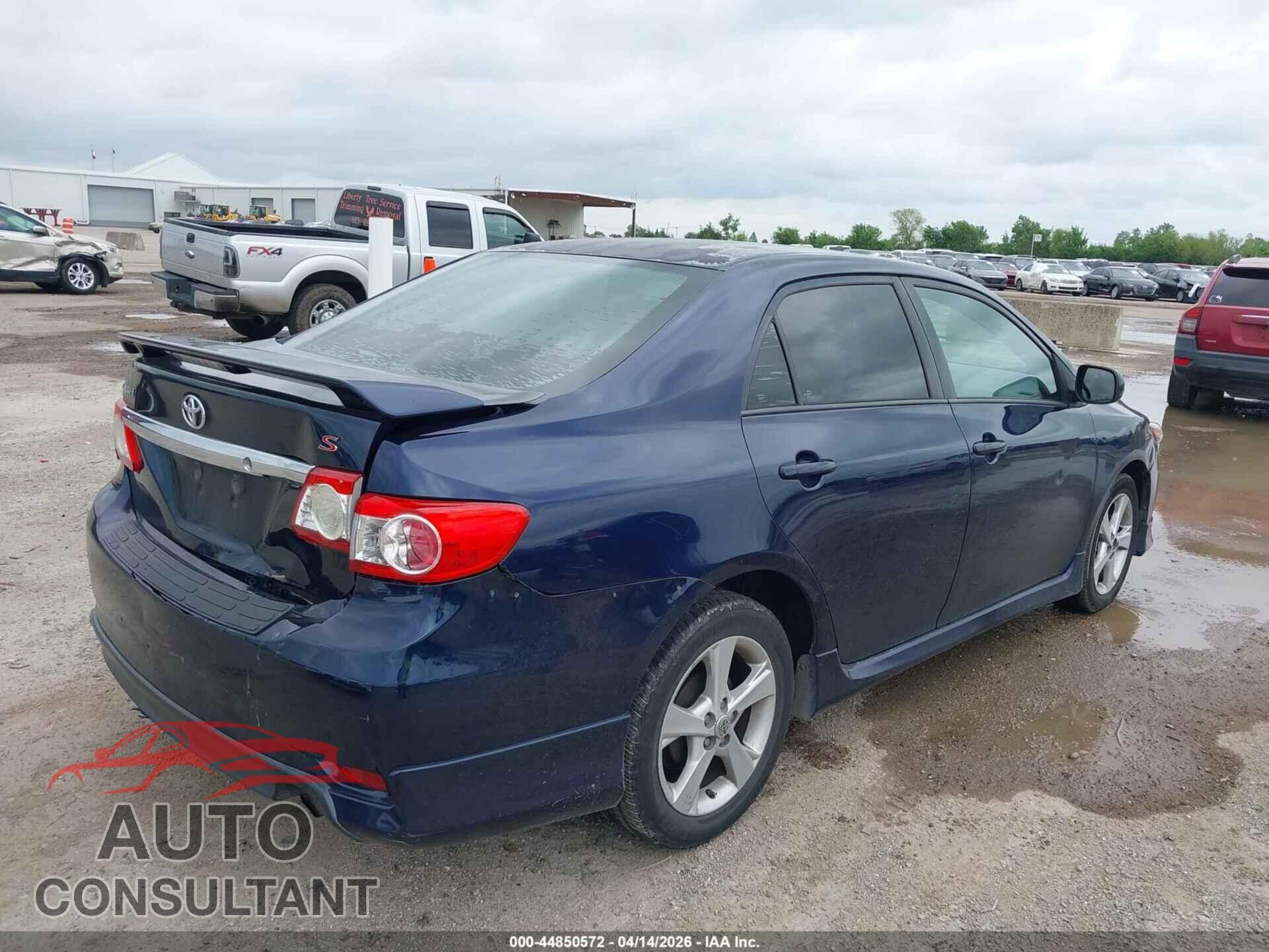 TOYOTA COROLLA 2013 - 2T1BU4EEXDC948345