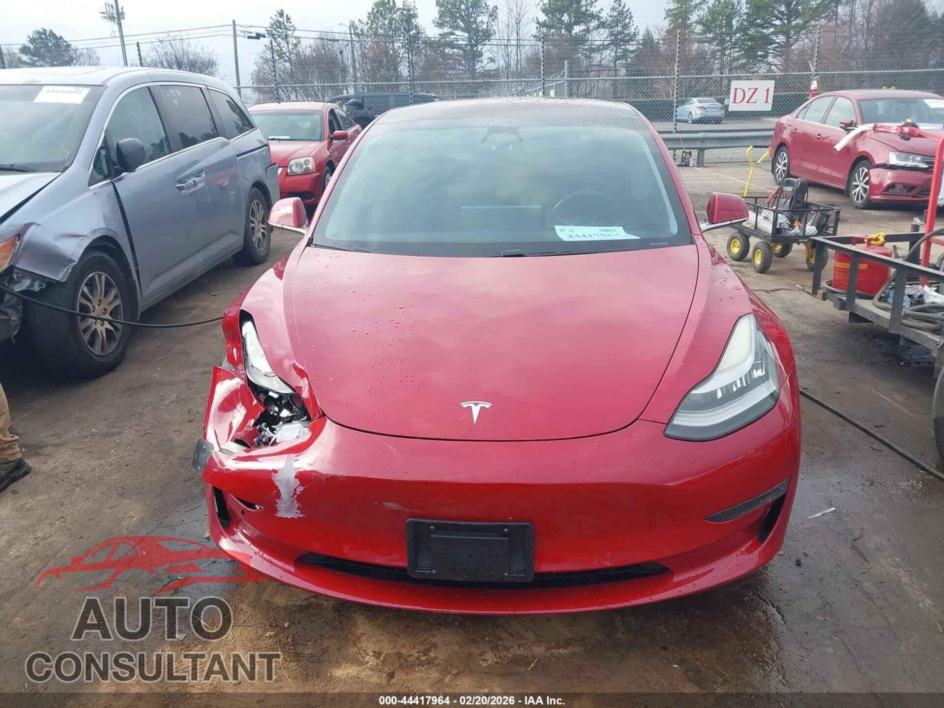 TESLA MODEL 3 2018 - 5YJ3E1EA3JF032840