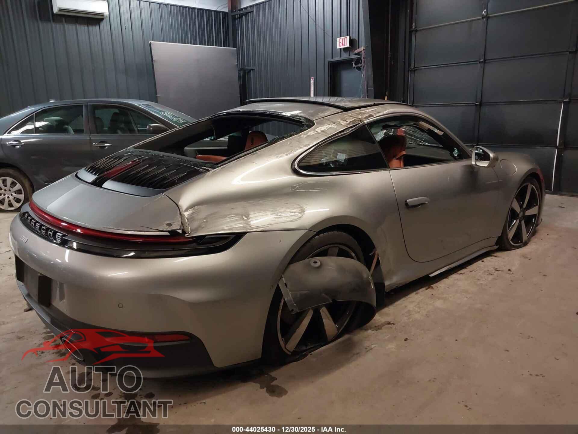 PORSCHE 911 2025 - WP0AA2A90SS207246