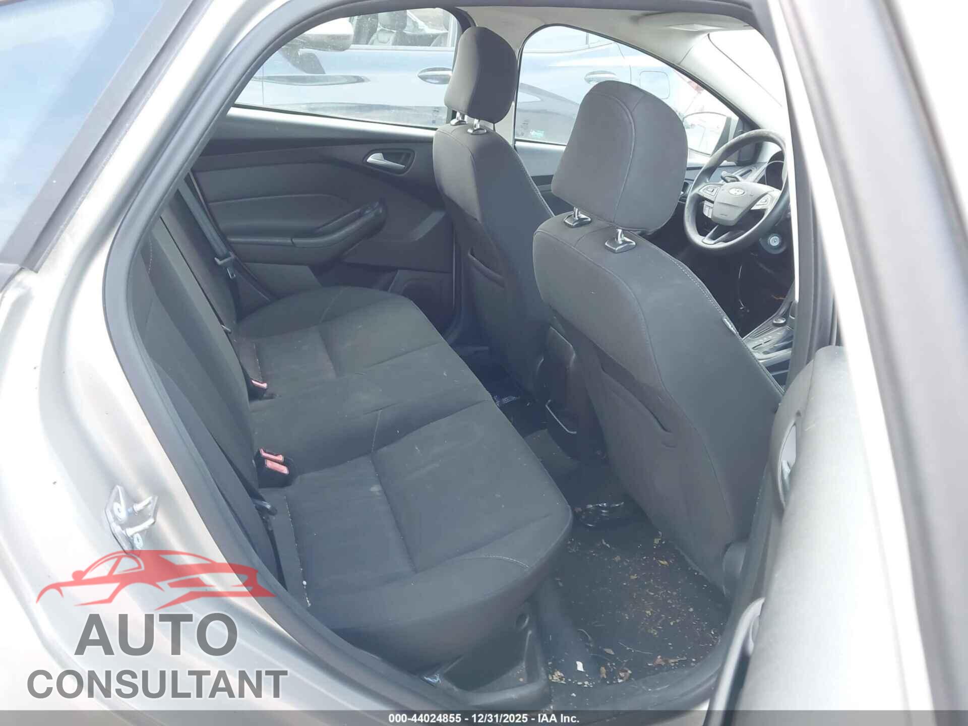 FORD FOCUS 2016 - 1FADP3F28GL264105