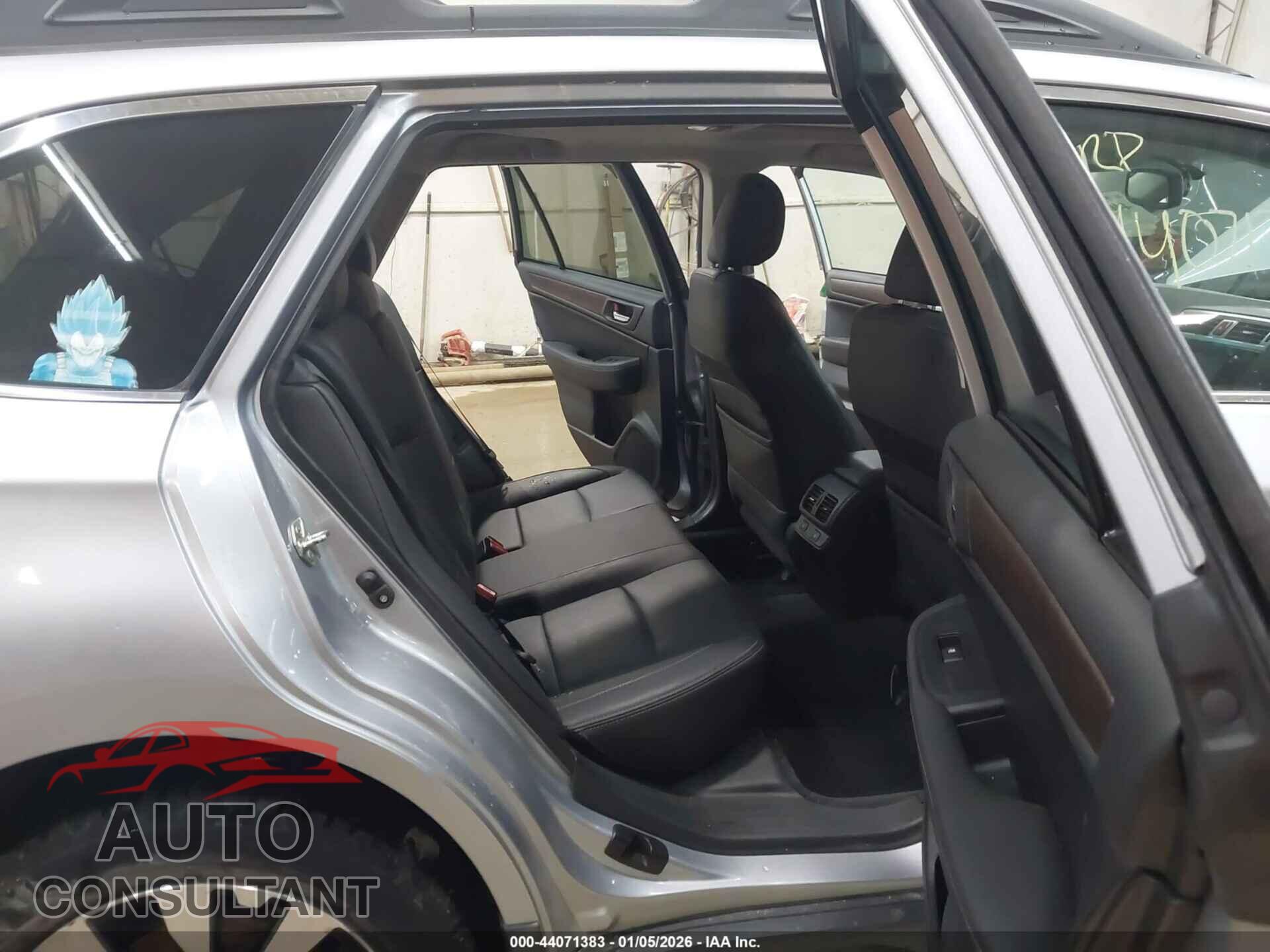 SUBARU OUTBACK 2015 - 4S4BSBLC6F3216801