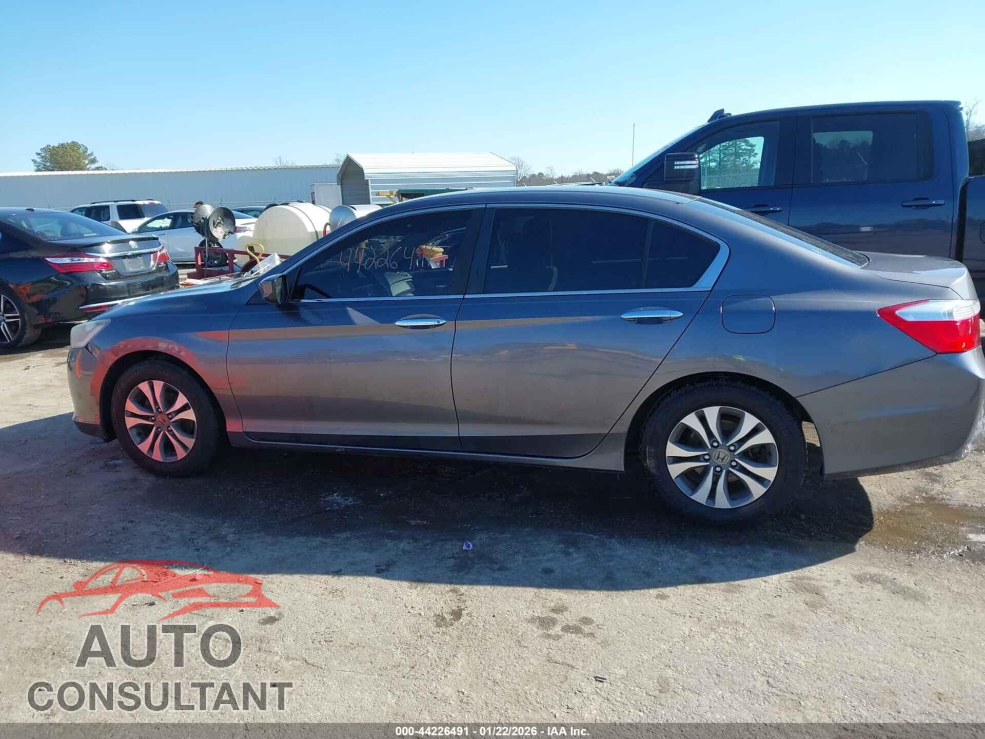 HONDA ACCORD 2015 - 1HGCR2F38FA270761