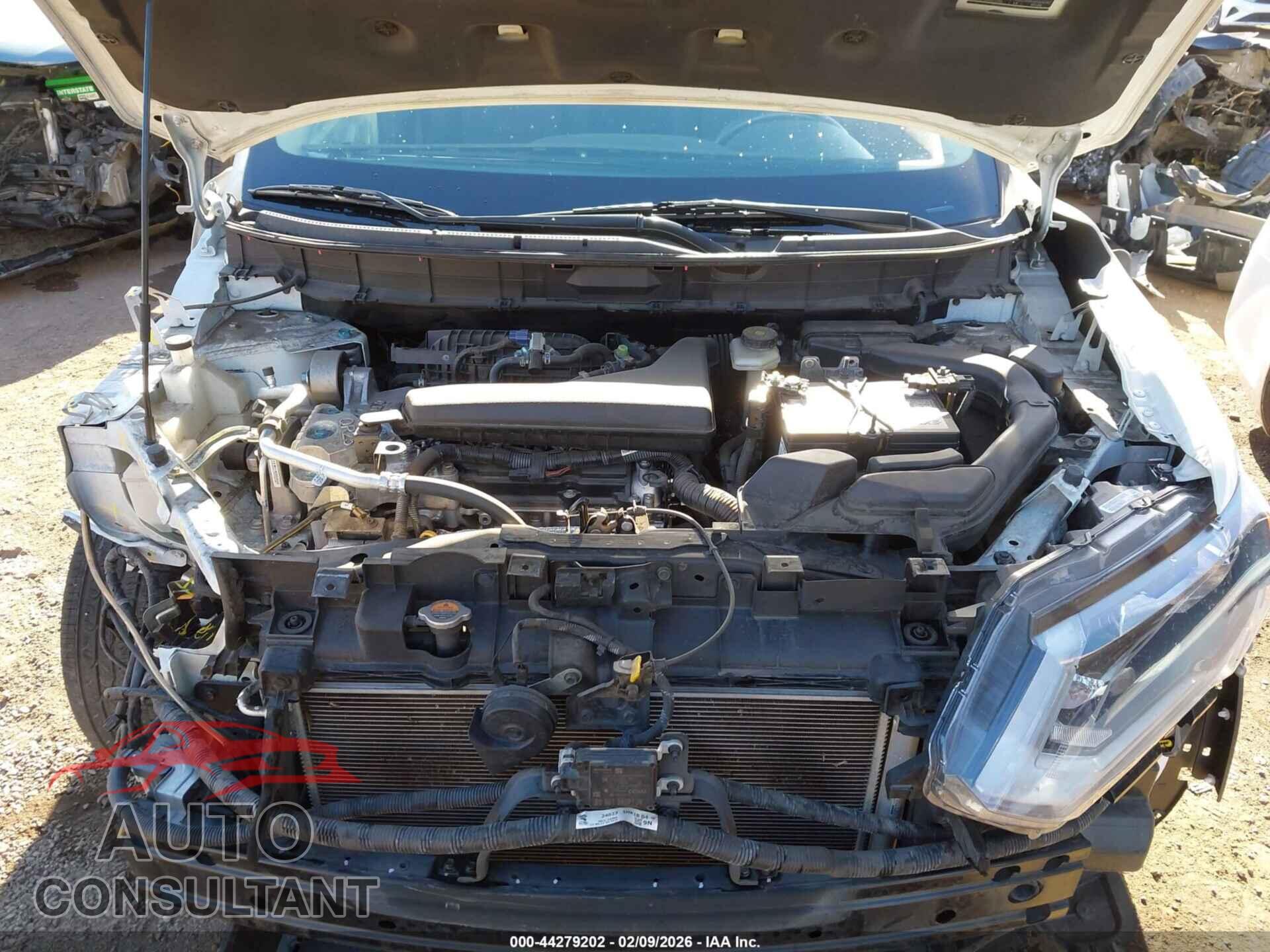 NISSAN ROGUE 2017 - KNMAT2MTXHP589685