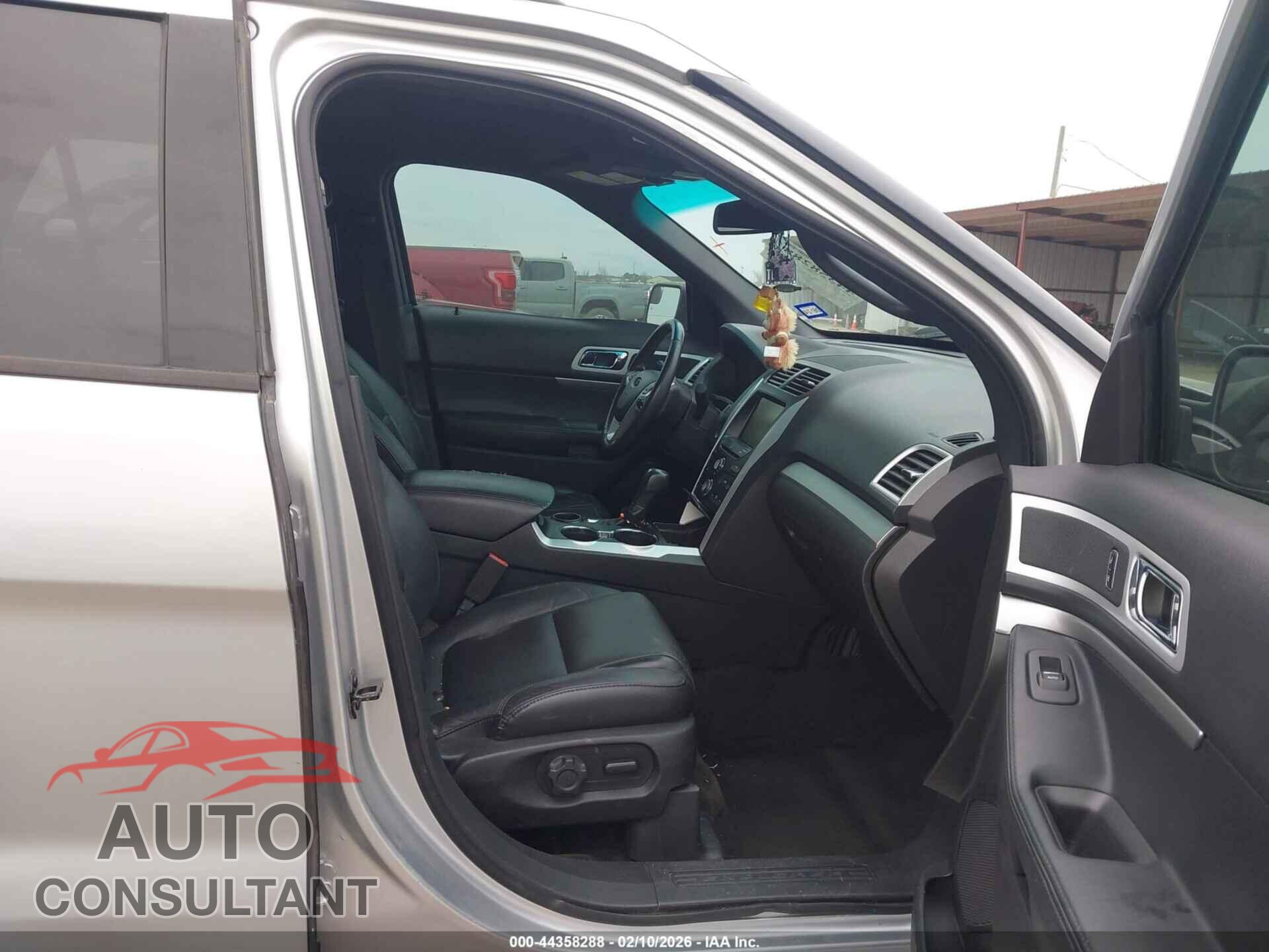 FORD EXPLORER 2015 - 1FM5K7D80FGB10745