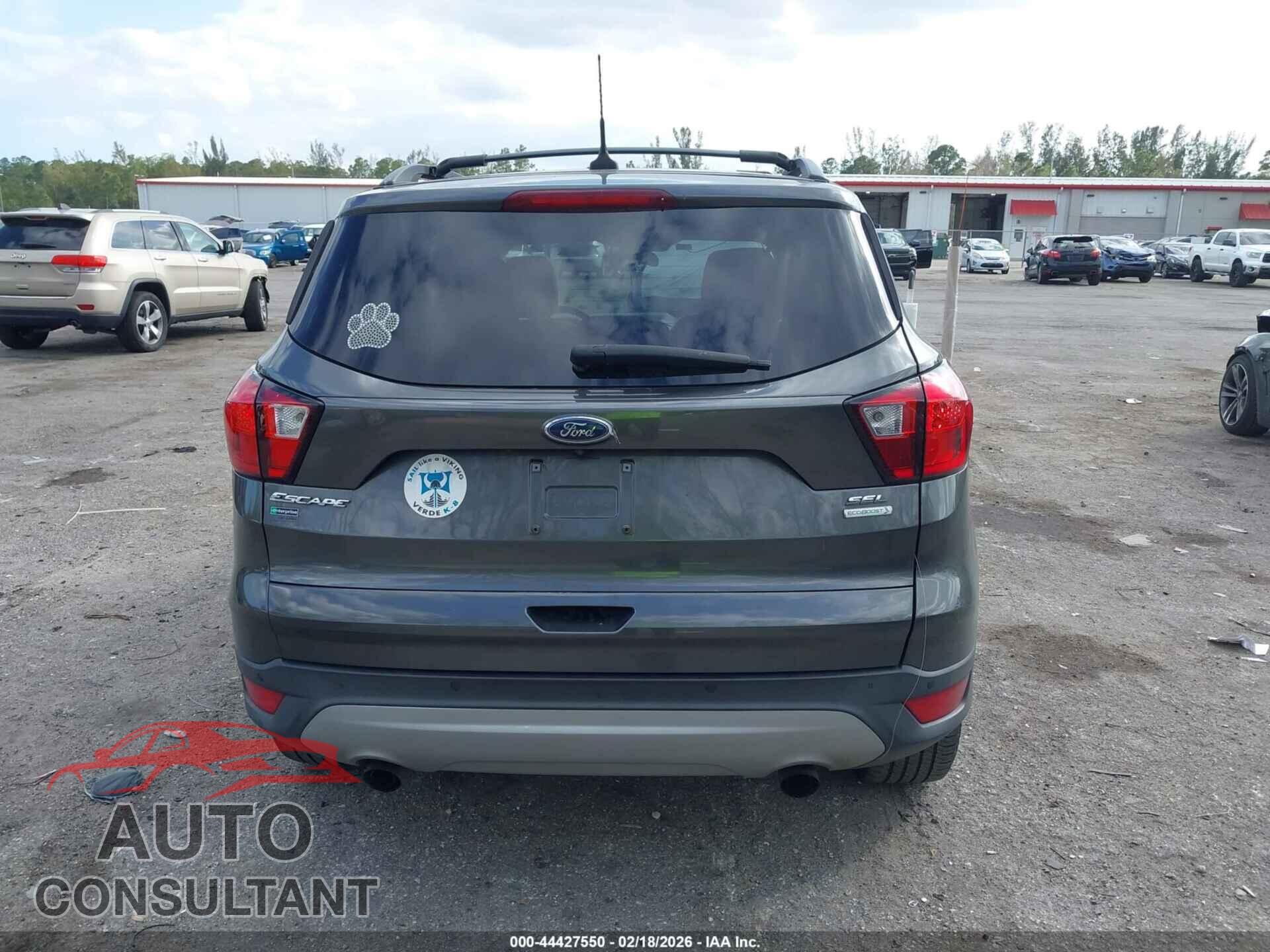 FORD ESCAPE 2019 - 1FMCU0HD0KUB04794