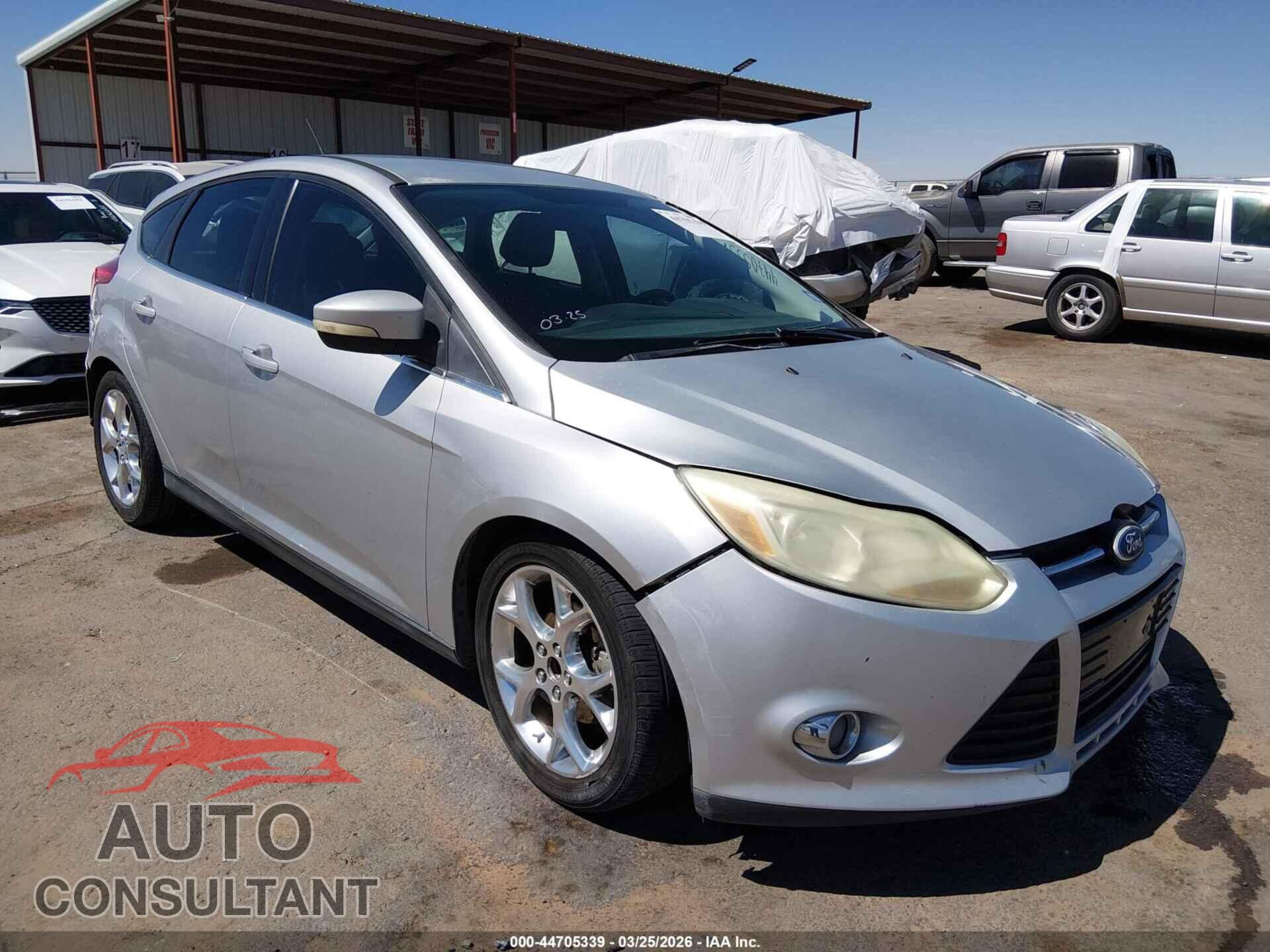 FORD FOCUS 2012 - 1FAHP3M2XCL129643