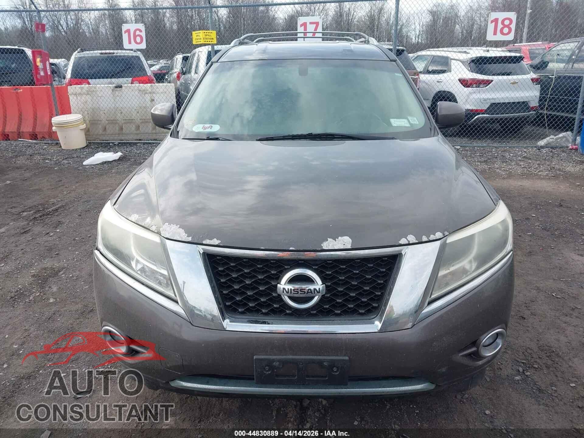 NISSAN PATHFINDER 2015 - 5N1AR2MM4FC645689