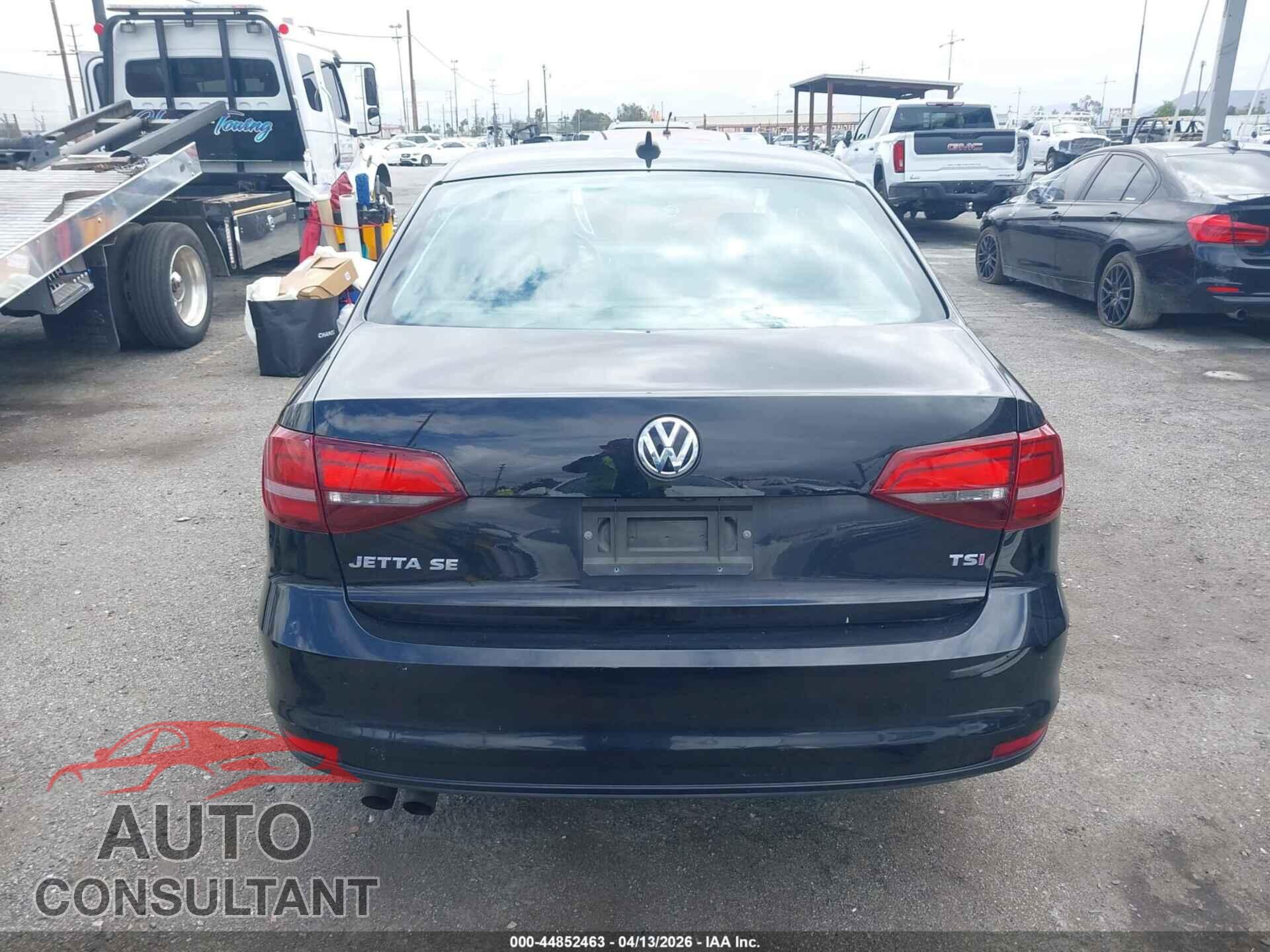 VOLKSWAGEN JETTA 2017 - 3VWDB7AJ3HM335920