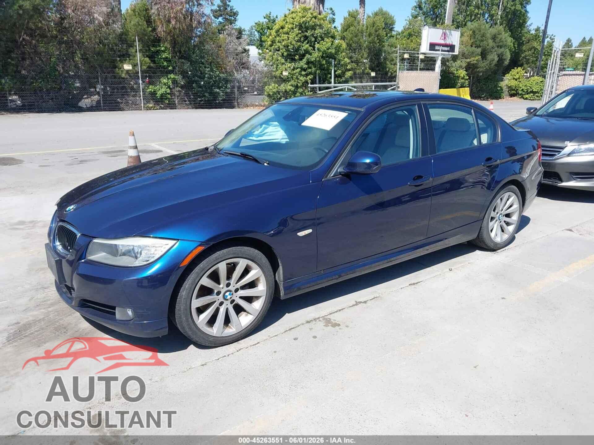 BMW 328I 2011 - WBAPH5C56BA446885