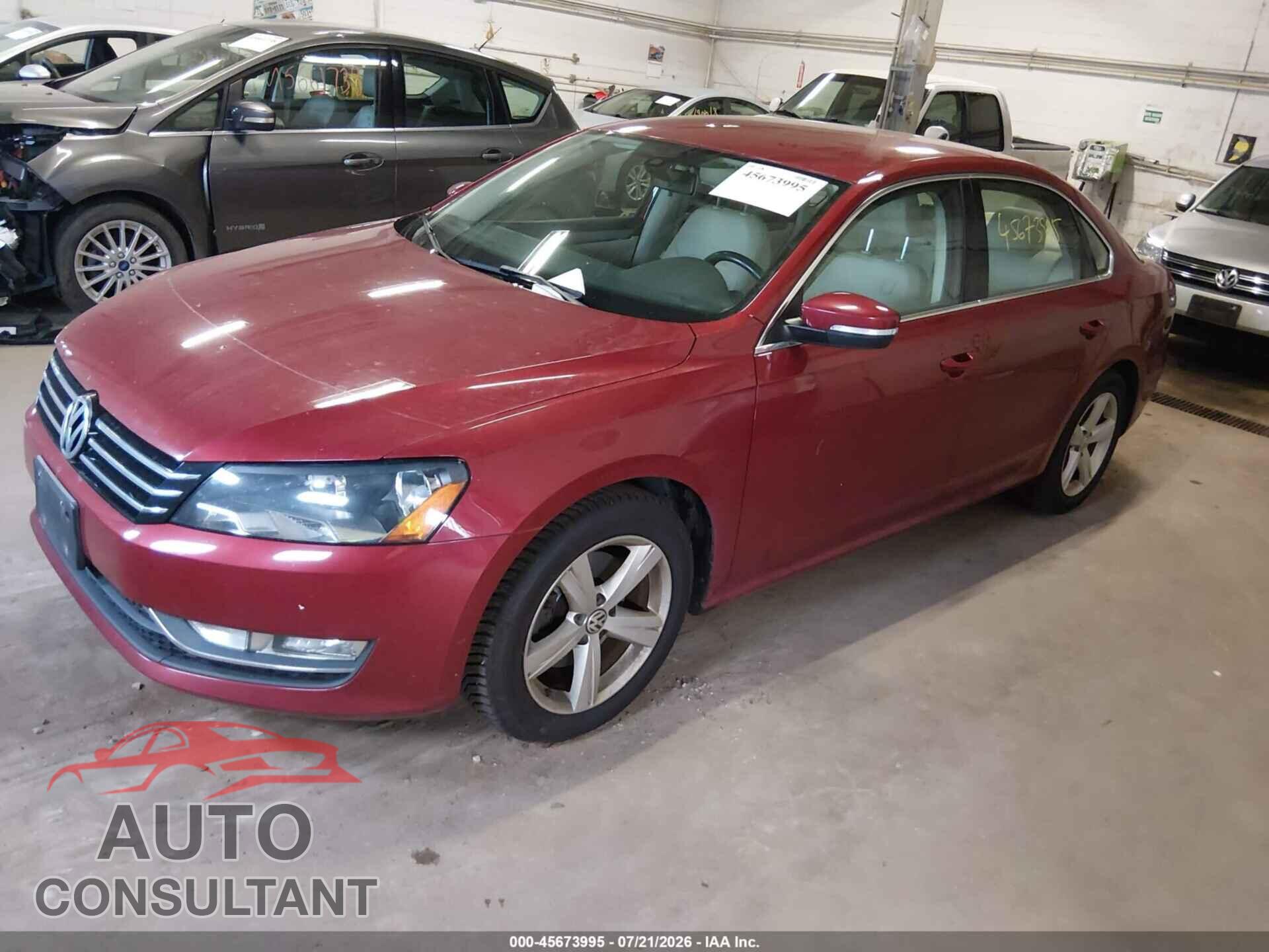 VOLKSWAGEN PASSAT 2015 - 1VWAT7A34FC092425