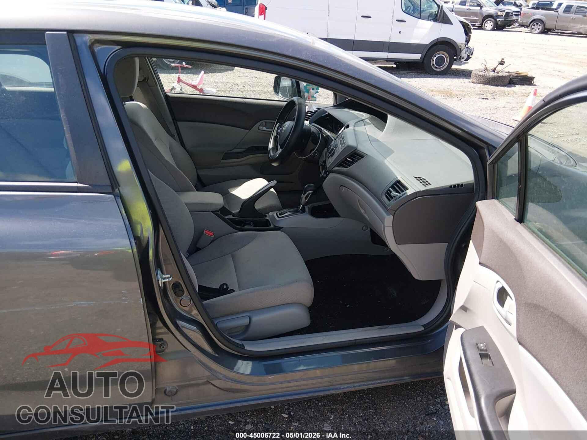 HONDA CIVIC 2012 - 2HGFB2F55CH571925