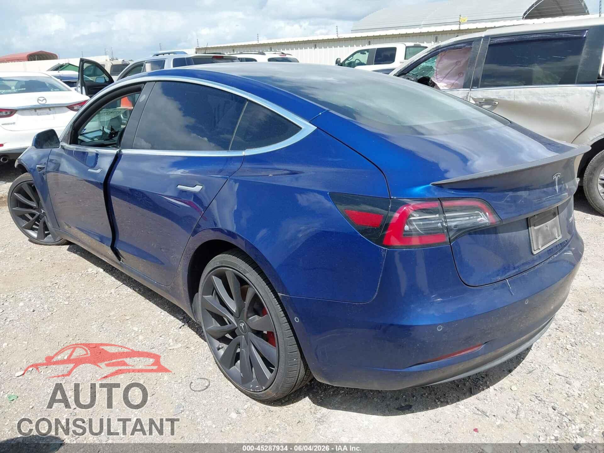 TESLA MODEL 3 2020 - 5YJ3E1ECXLF647048