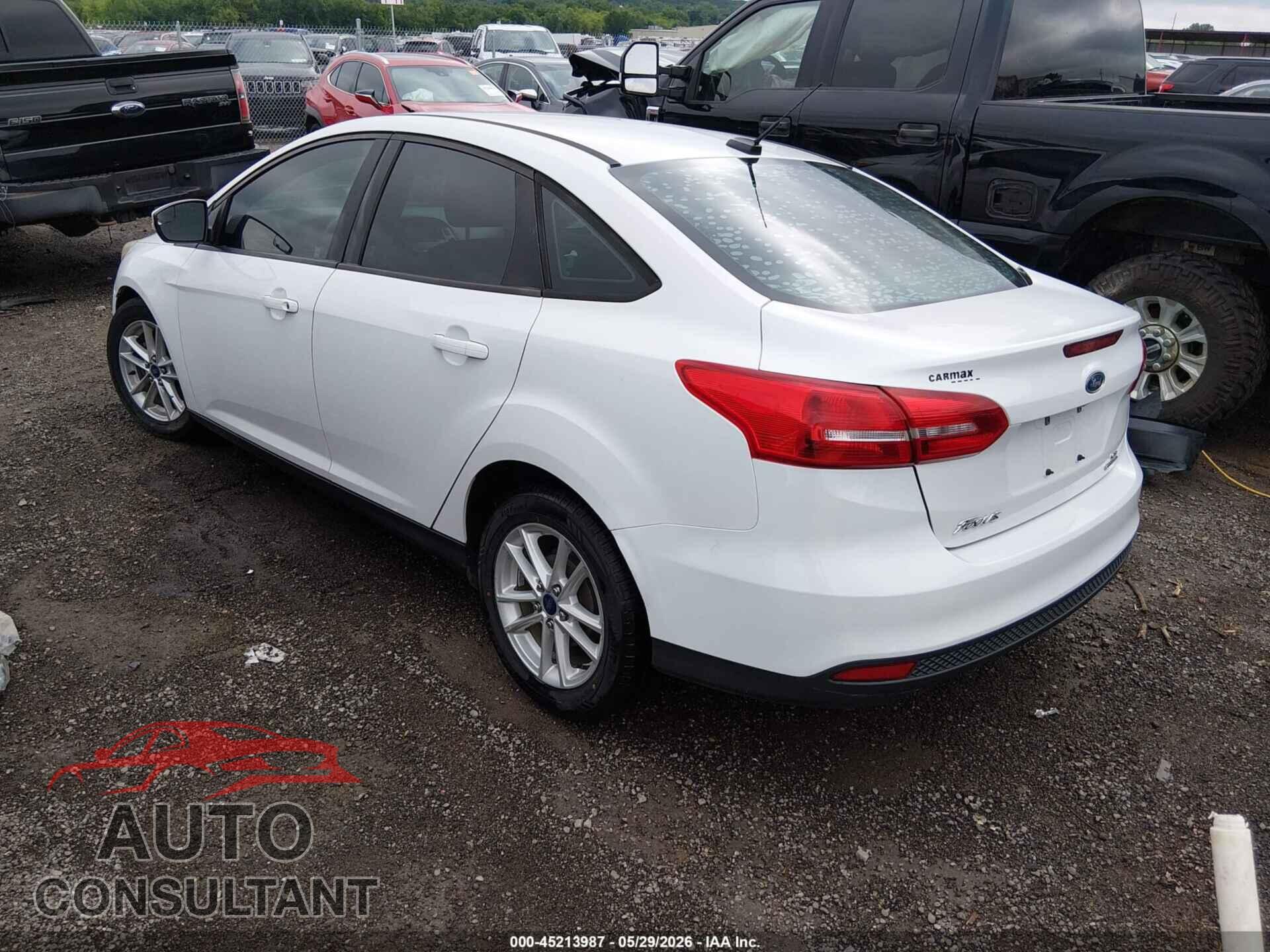 FORD FOCUS 2015 - 1FADP3F27FL341724