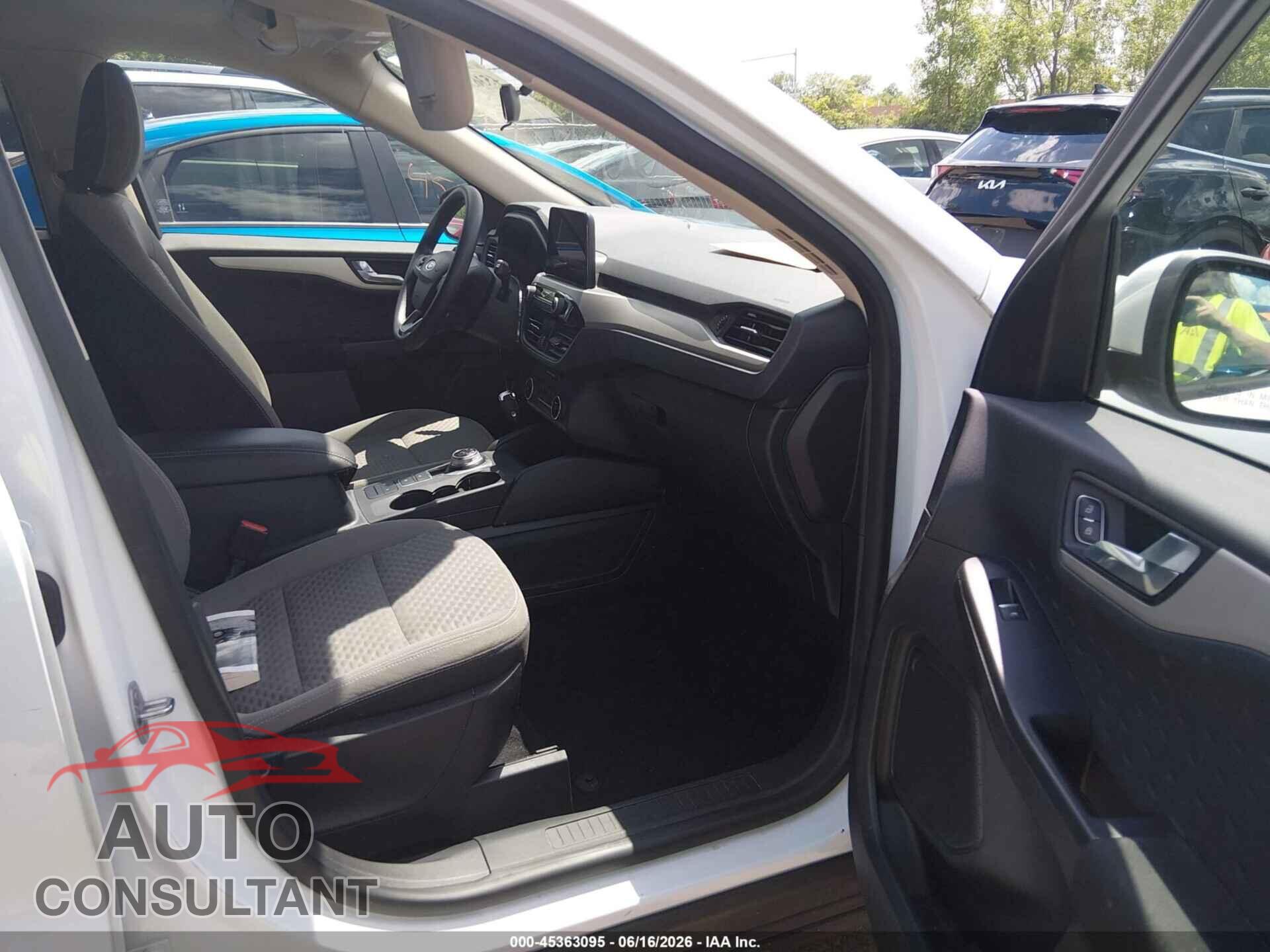 FORD ESCAPE 2020 - 1FMCU0G68LUA25488