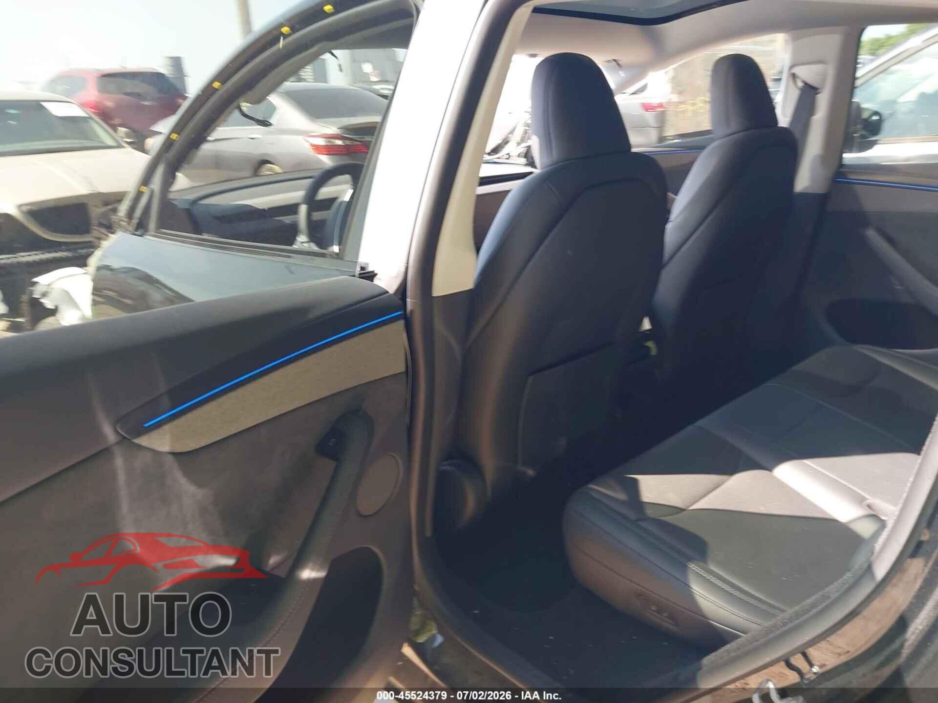 TESLA MODEL Y 2026 - 7SAYGDEEXTA598307