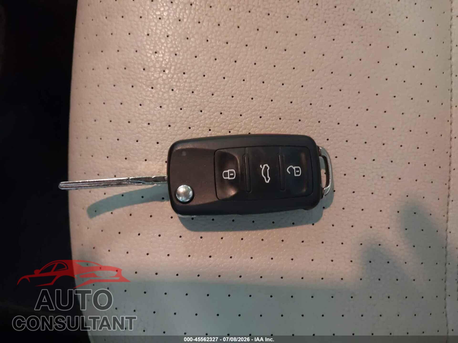 VOLKSWAGEN JETTA 2017 - 3VWDB7AJ4HM388545