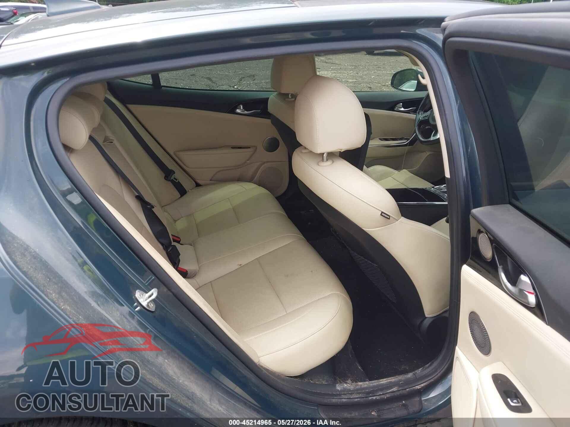 KIA STINGER 2023 - KNAE35LD5P6123001