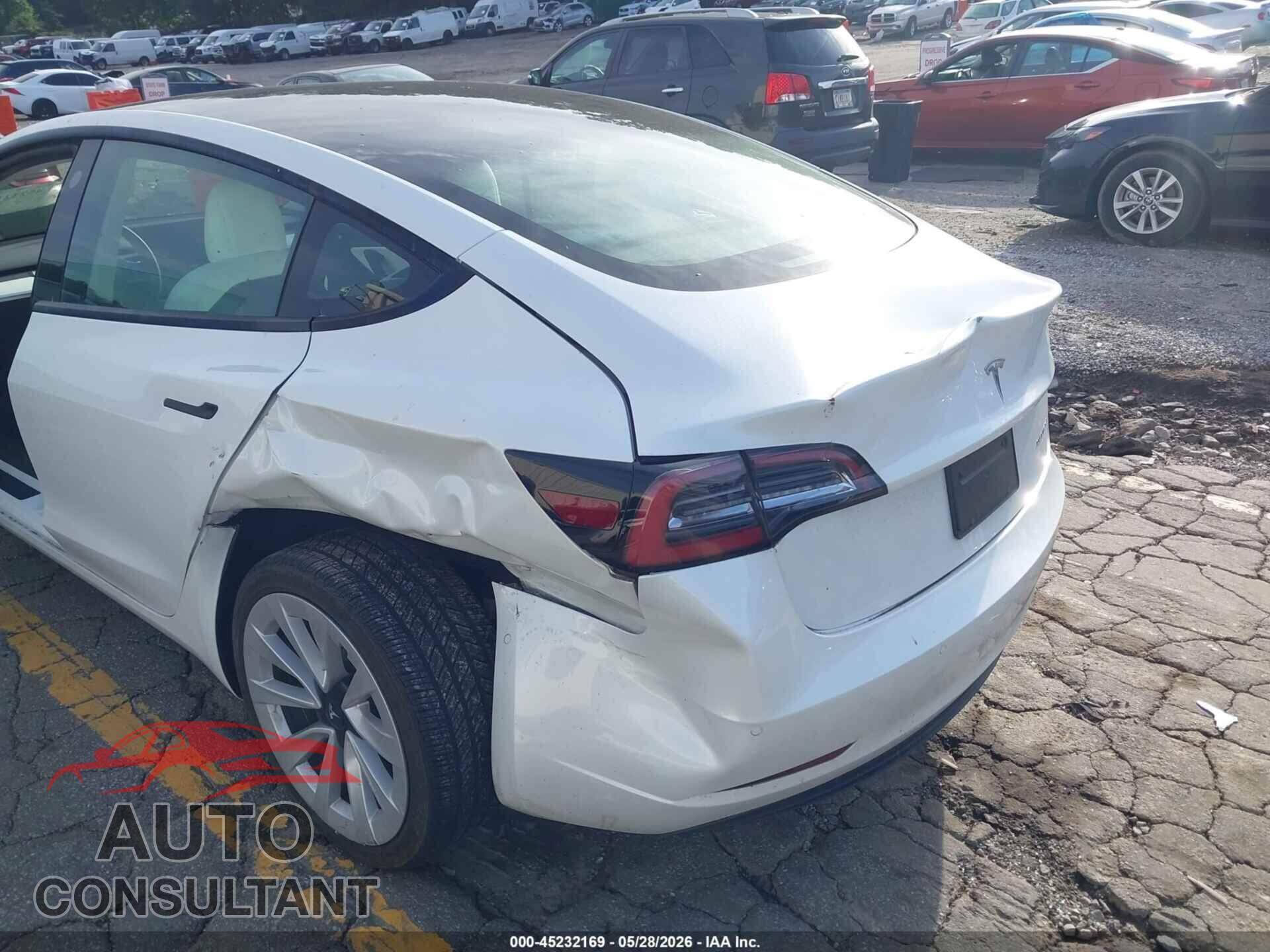 TESLA MODEL 3 2021 - 5YJ3E1EB2MF903417