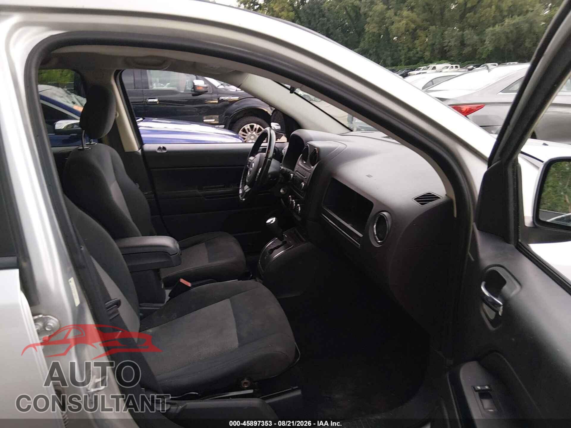 JEEP COMPASS 2011 - 1J4NT1FB3BD236384