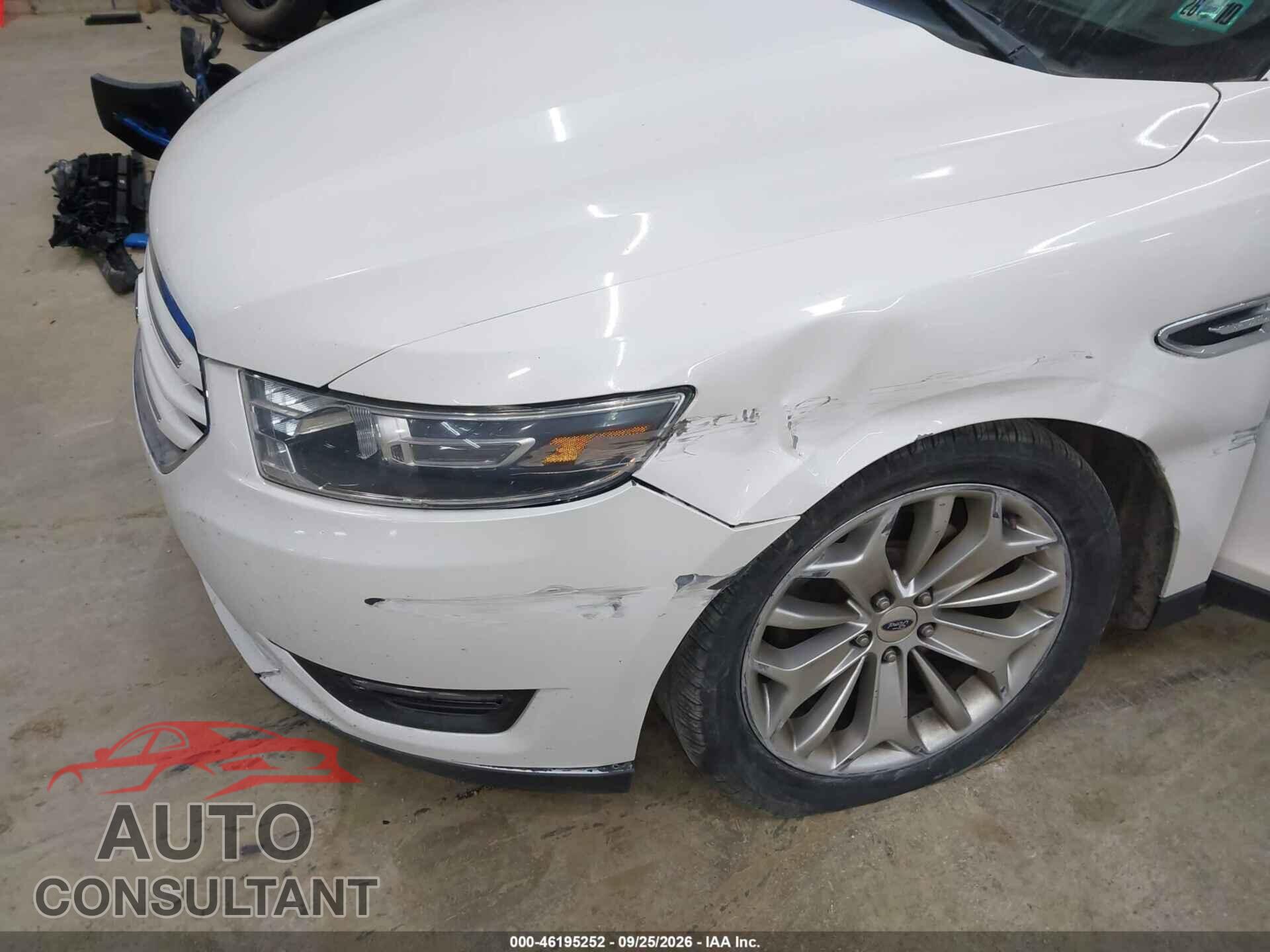 FORD TAURUS 2017 - 1FAHP2F85HG104404