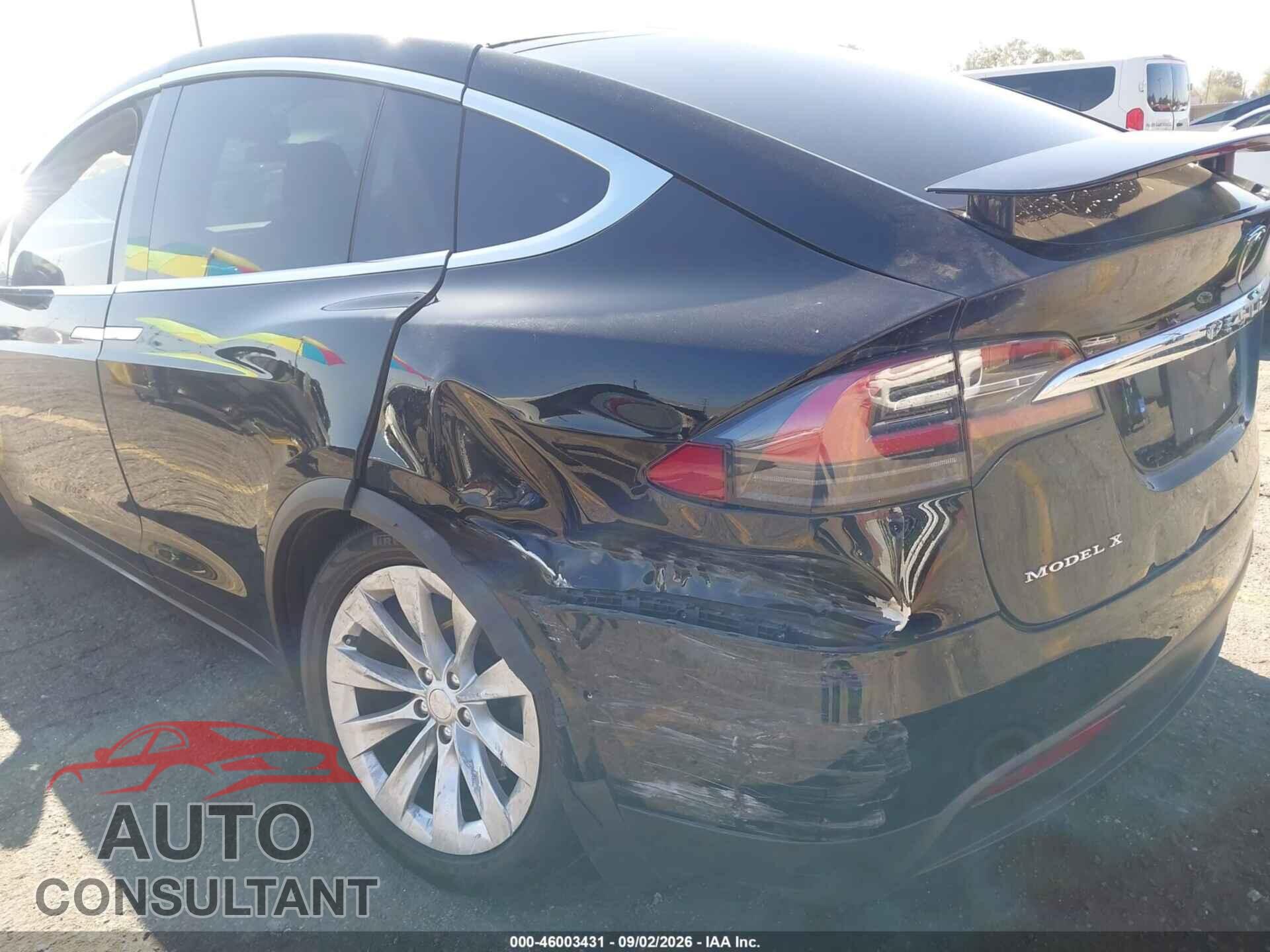 TESLA MODEL X 2016 - 5YJXCBE24GF016421