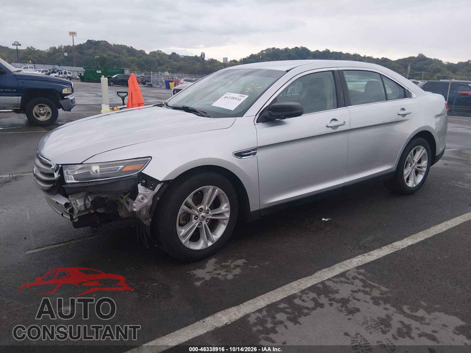FORD TAURUS 2017 - 1FAHP2D86HG115656