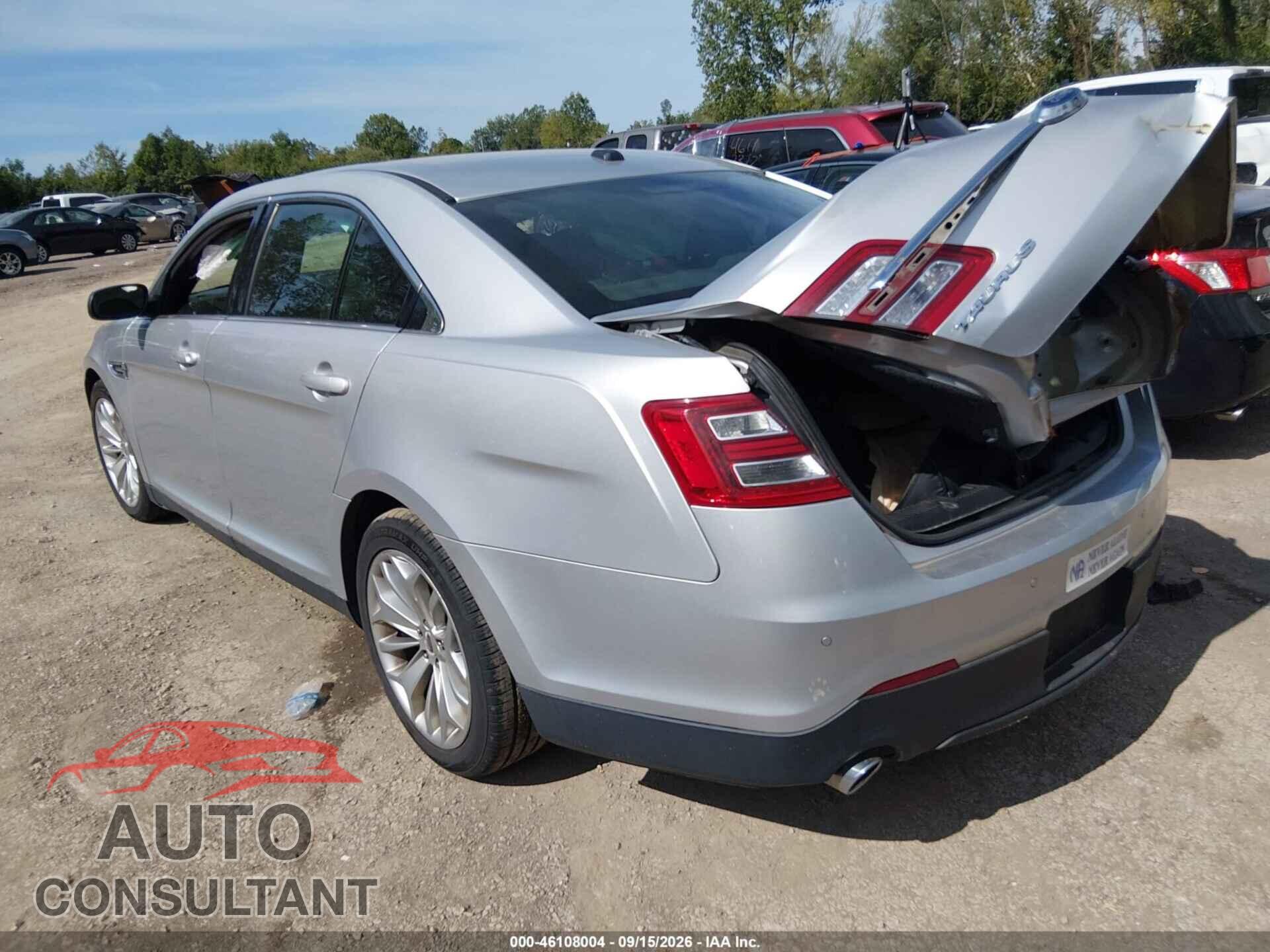 FORD TAURUS 2017 - 1FAHP2F83HG123601