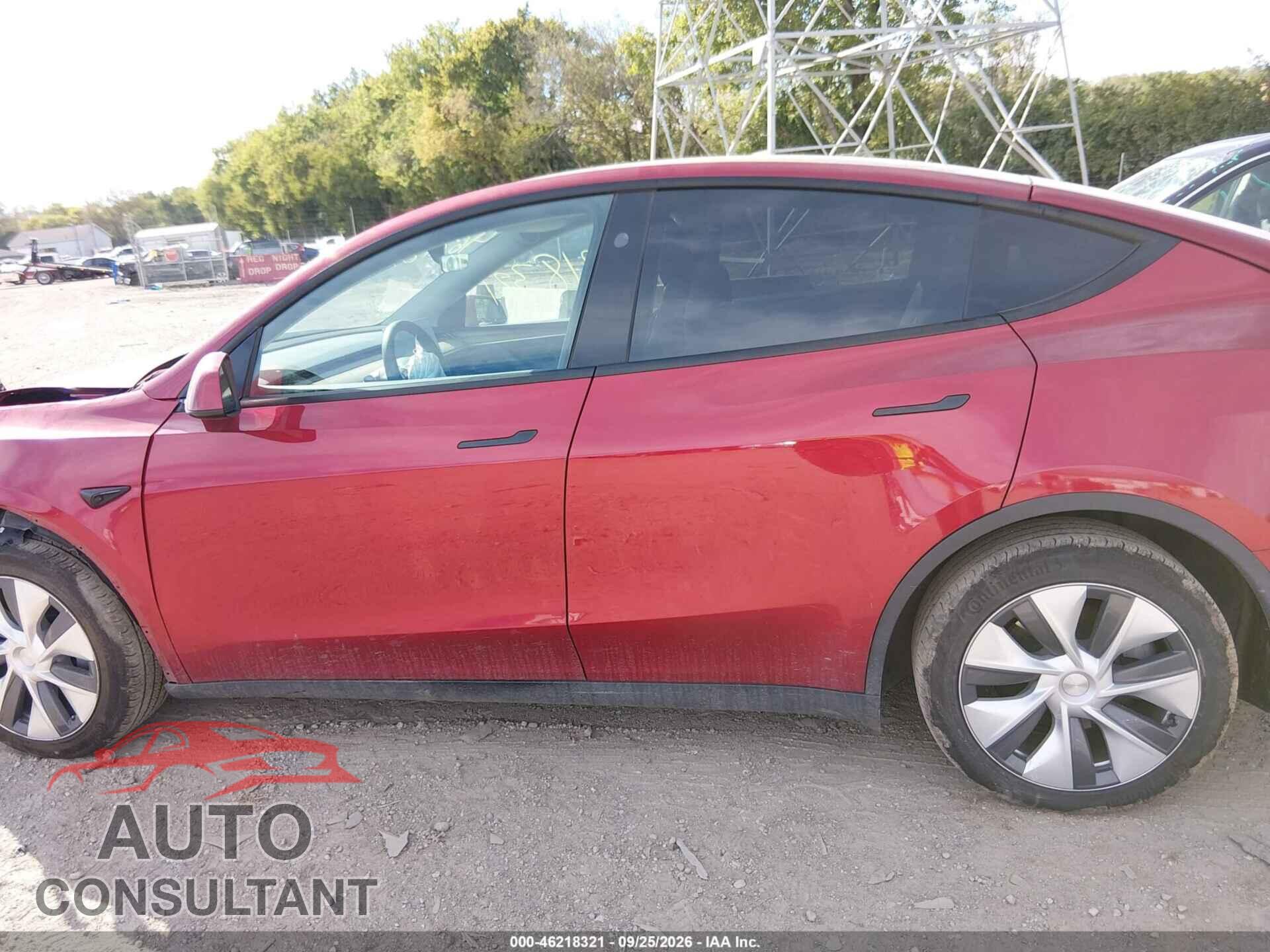TESLA MODEL Y 2024 - 7SAYGDEE7RF045383