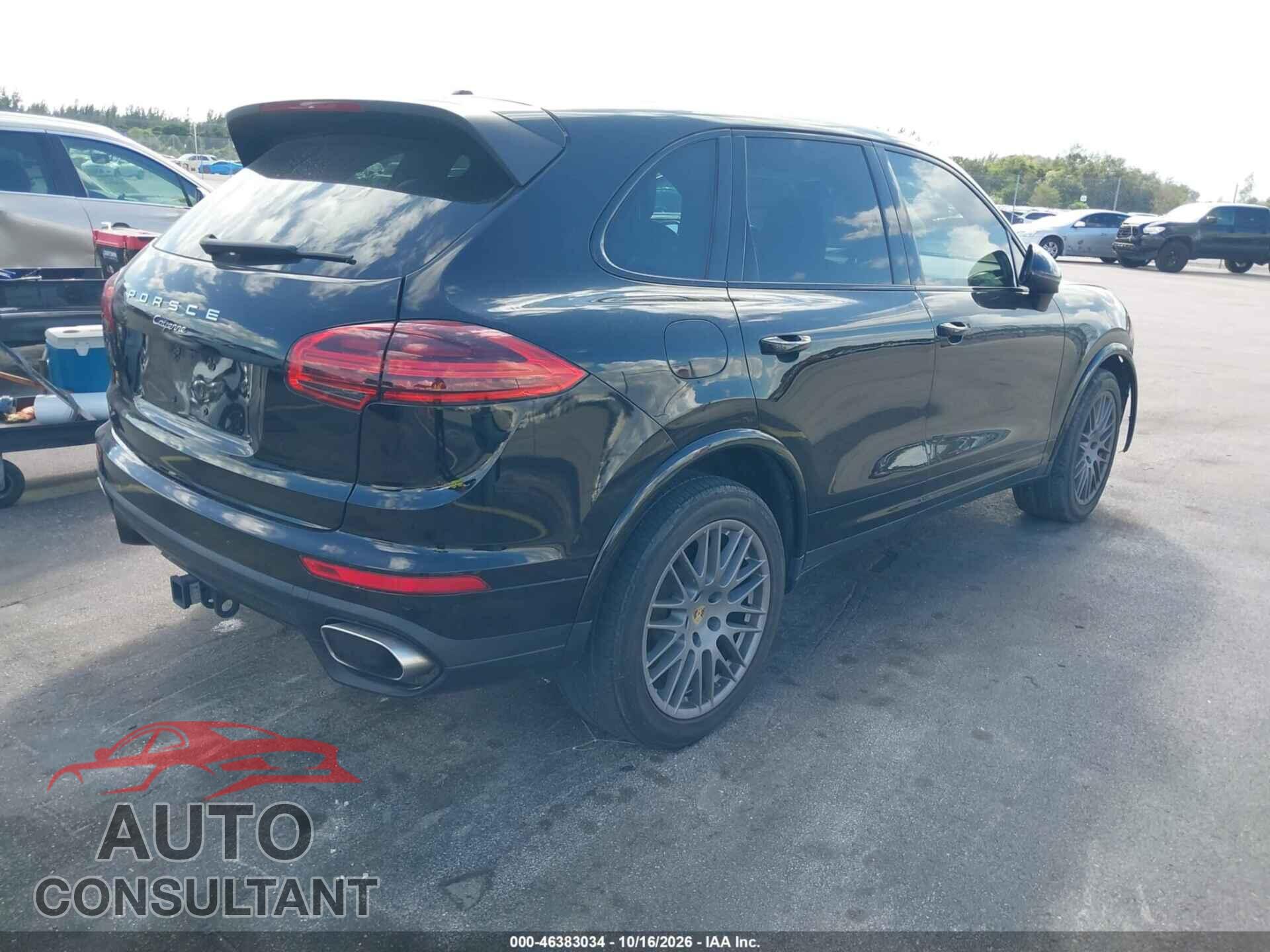 PORSCHE CAYENNE 2017 - WP1AA2A24HKA82455