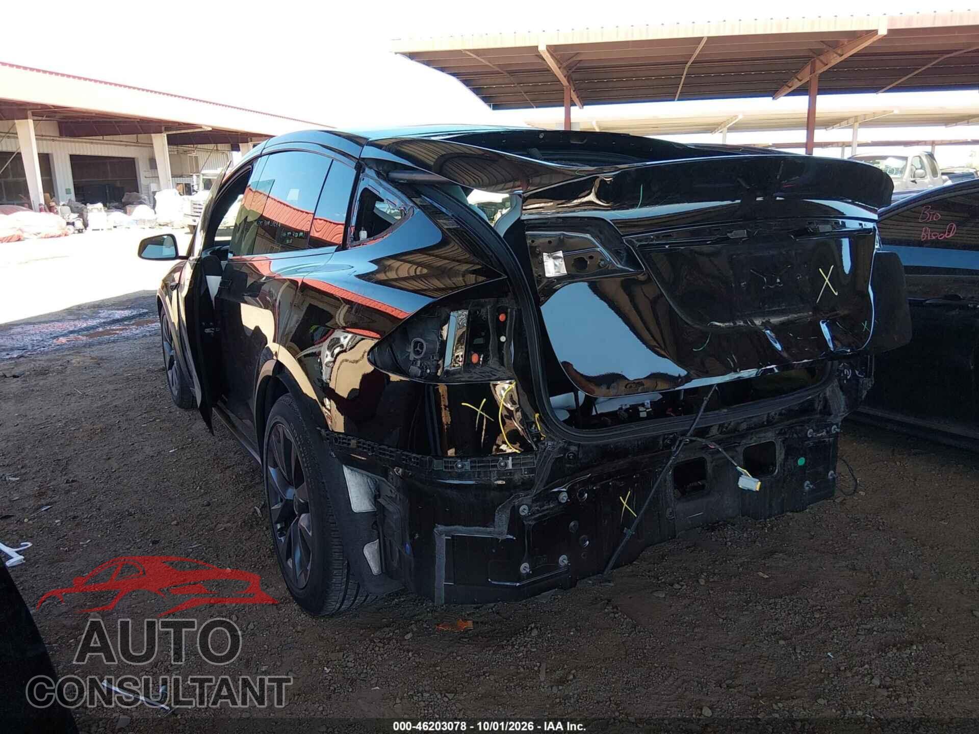 TESLA MODEL X 2023 - 7SAXCBE5XPF404668