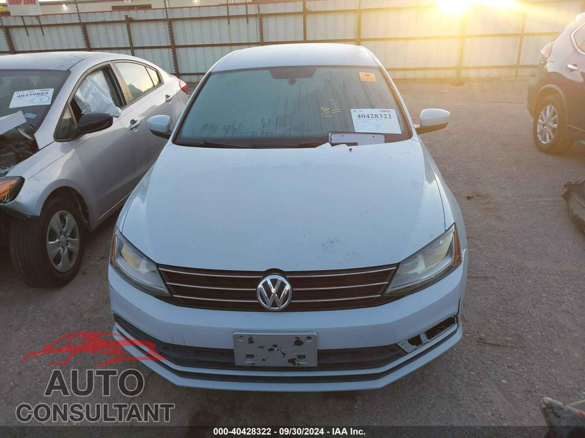 VOLKSWAGEN JETTA 2017 - 3VW2B7AJXHM341012