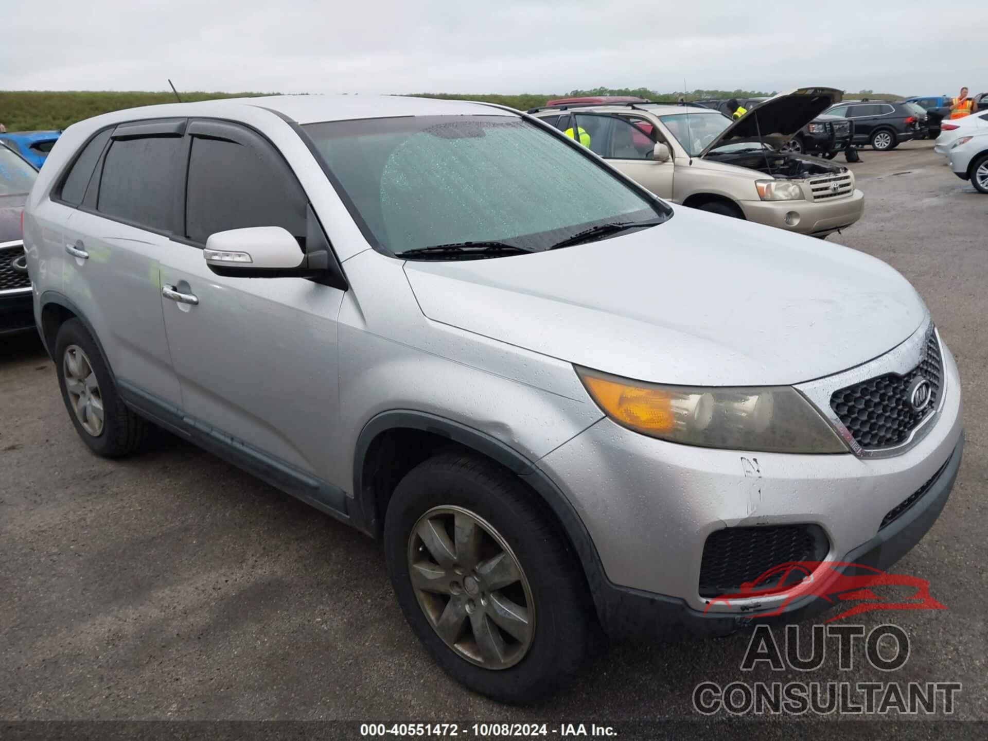 KIA SORENTO 2011 - 5XYKT3A11BG041503