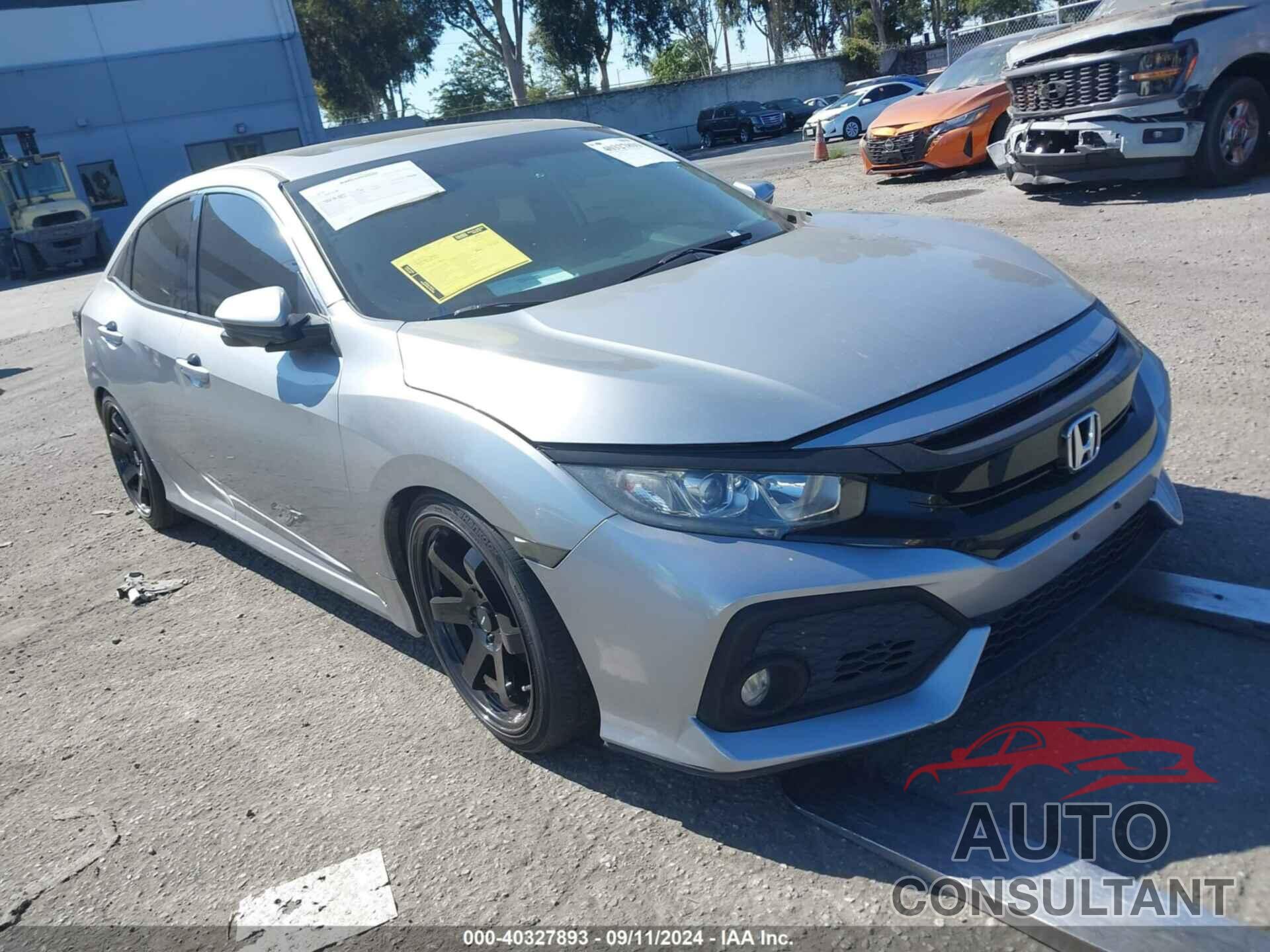 HONDA CIVIC 2018 - SHHFK7H52JU432829