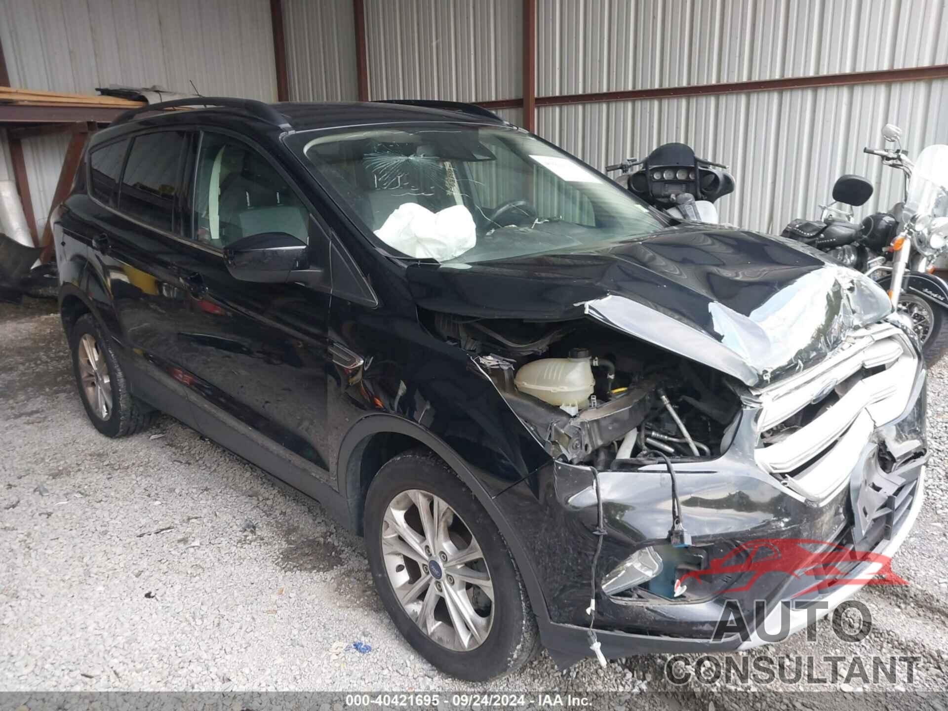 FORD ESCAPE 2018 - 1FMCU0GD5JUA58752