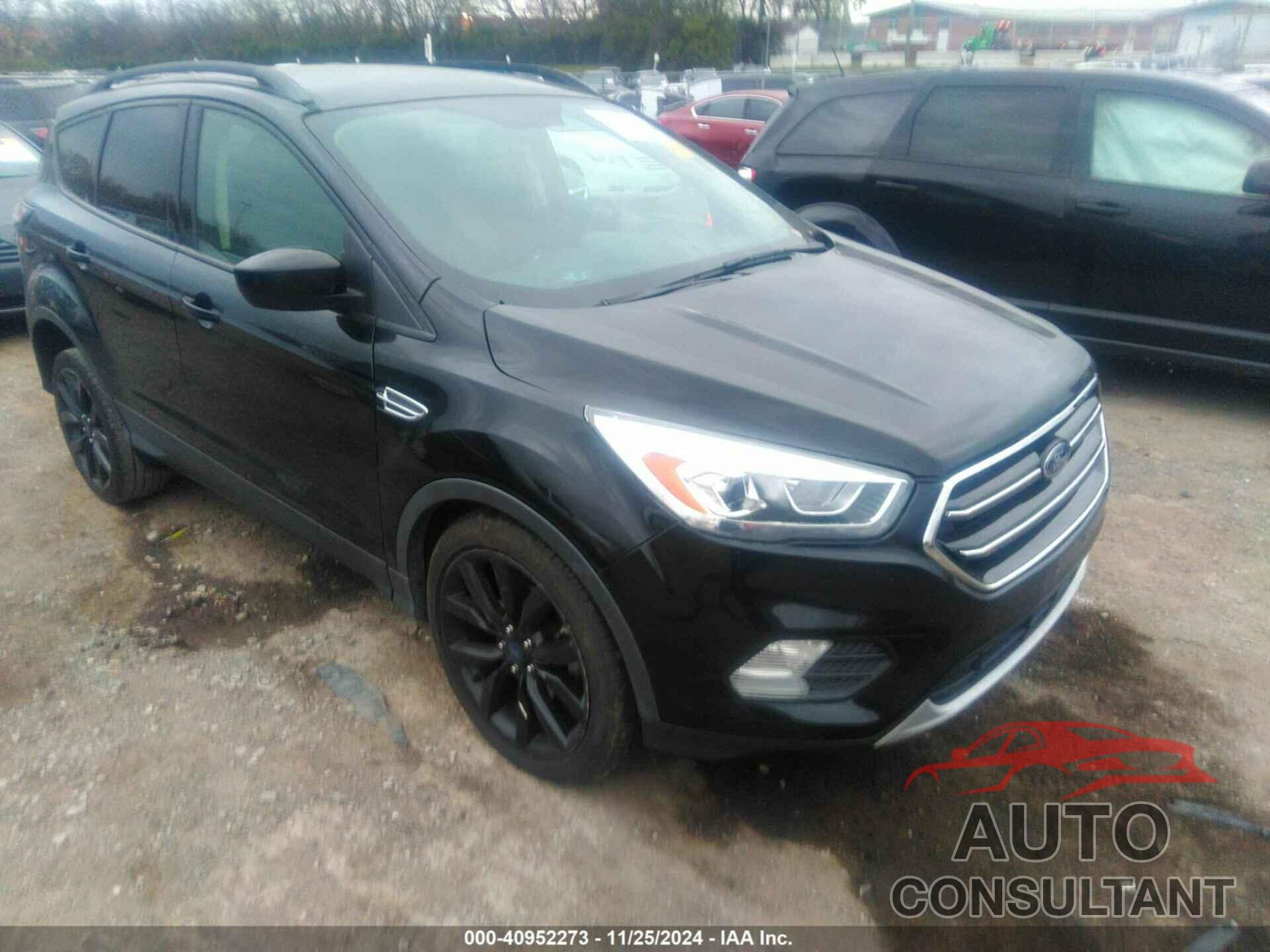 FORD ESCAPE 2017 - 1FMCU0GD4HUC80208