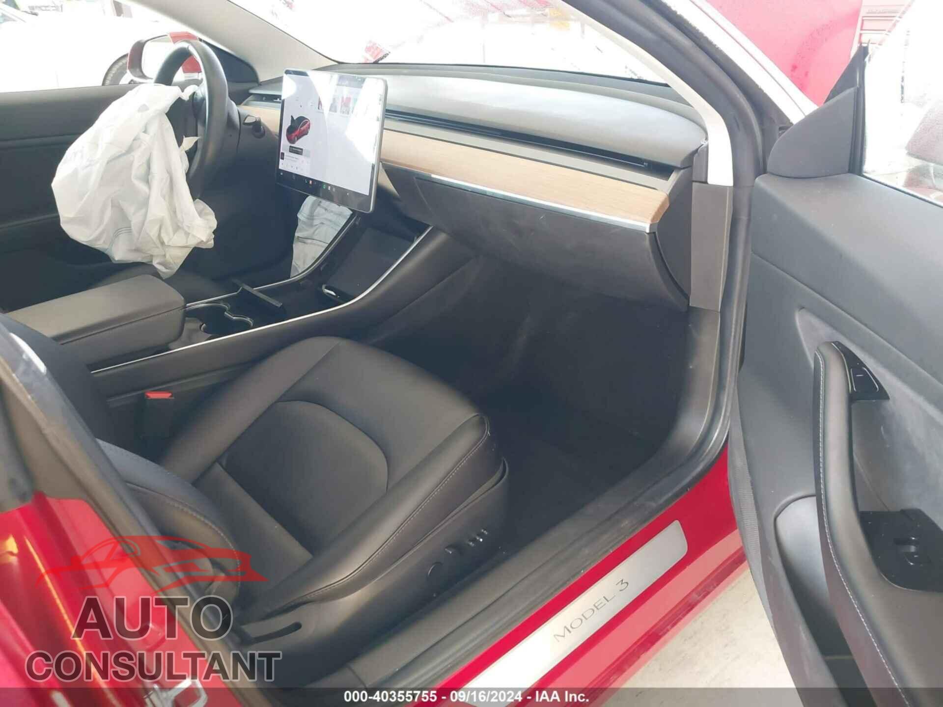TESLA MODEL 3 2018 - 5YJ3E1EA5JF003596