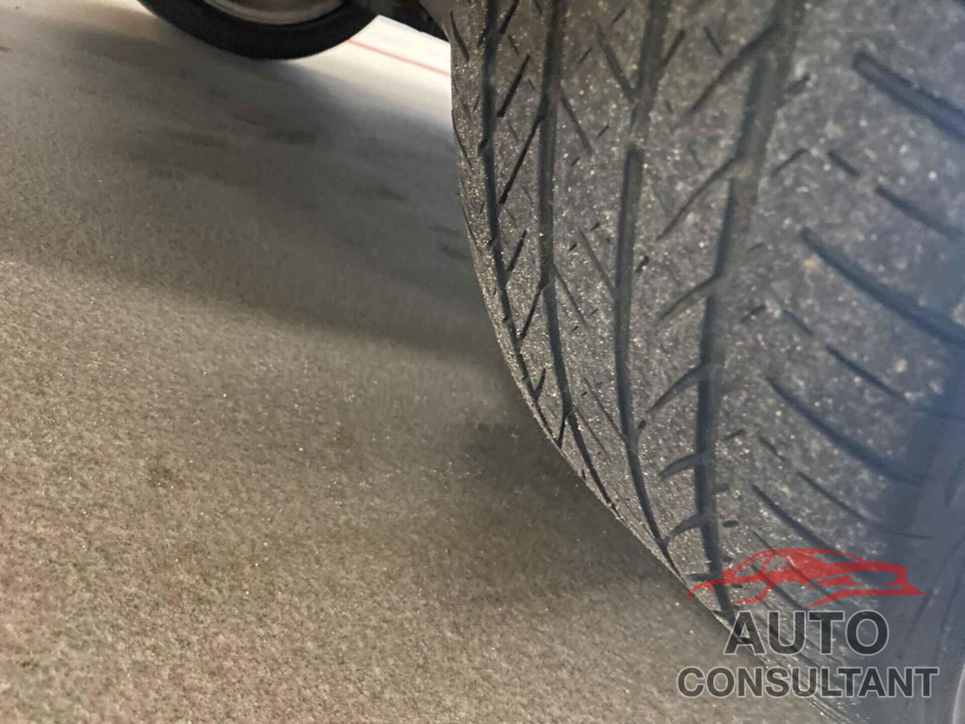 TOYOTA CAMRY 2018 - 4T1B11HK1JU118422