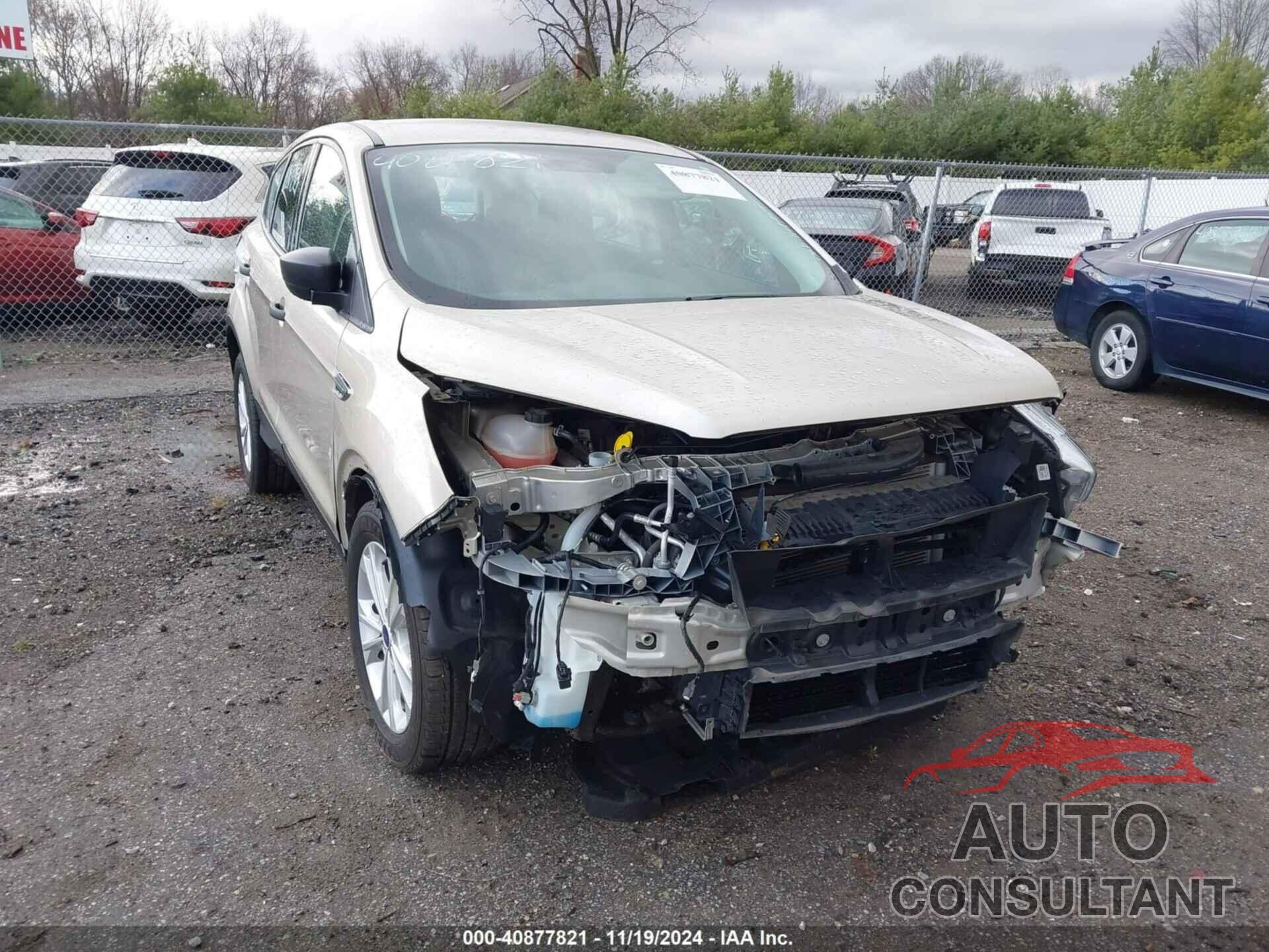 FORD ESCAPE 2017 - 1FMCU0F77HUC61583