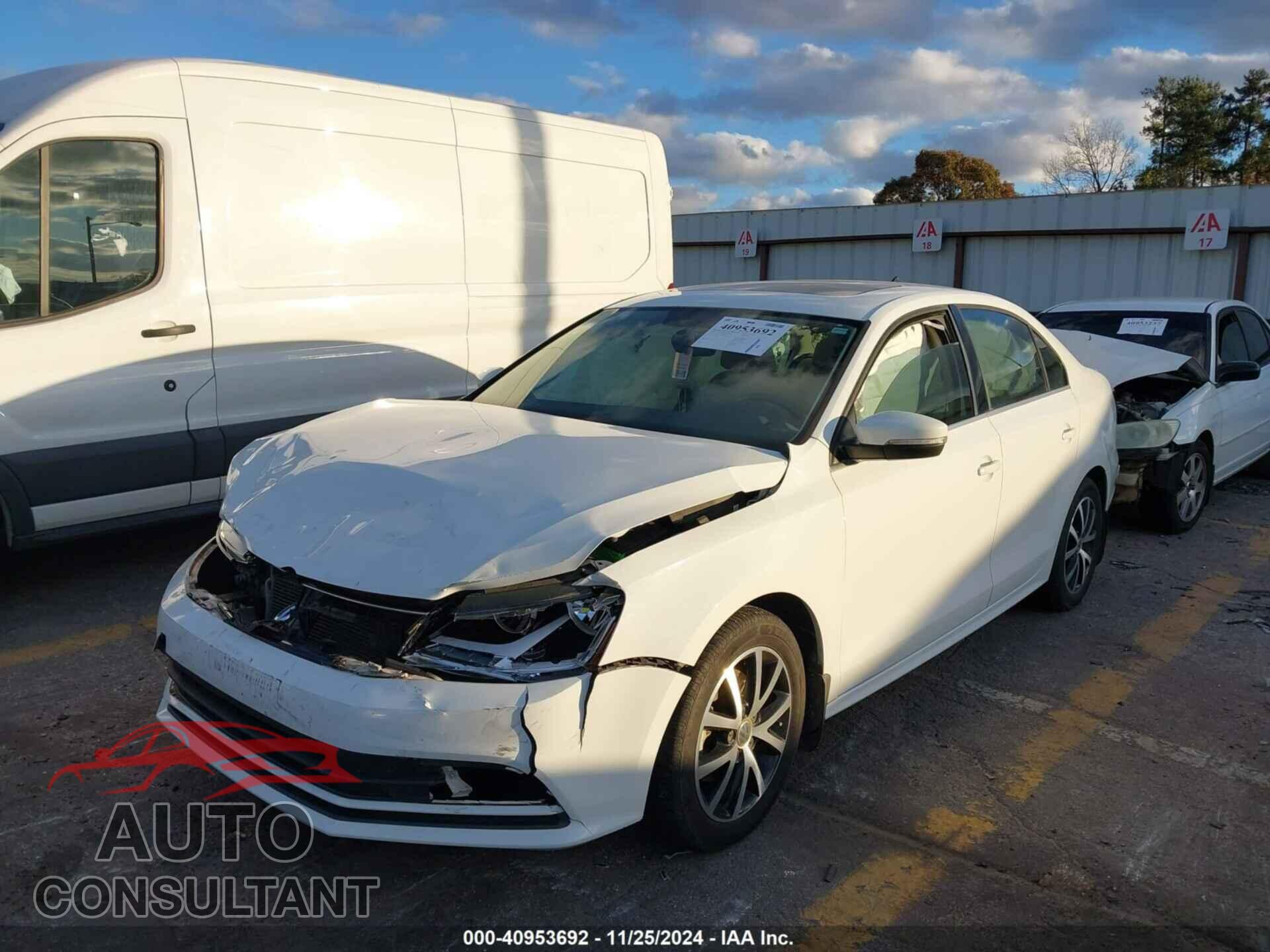 VOLKSWAGEN JETTA 2017 - 3VWDB7AJXHM335123