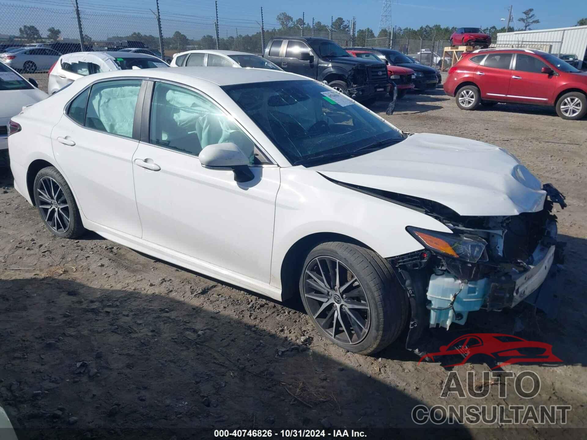 TOYOTA CAMRY 2022 - 4T1T11AK5NU700835