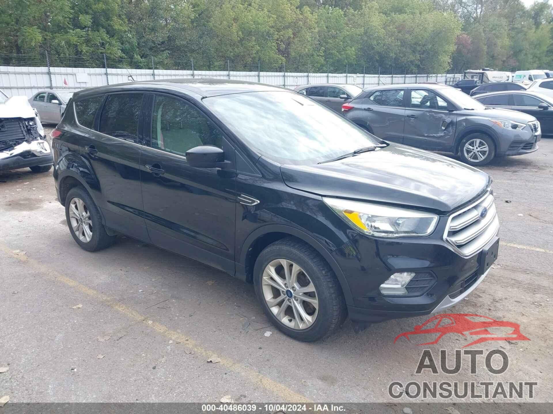 FORD ESCAPE 2017 - 1FMCU9GD0HUC25355