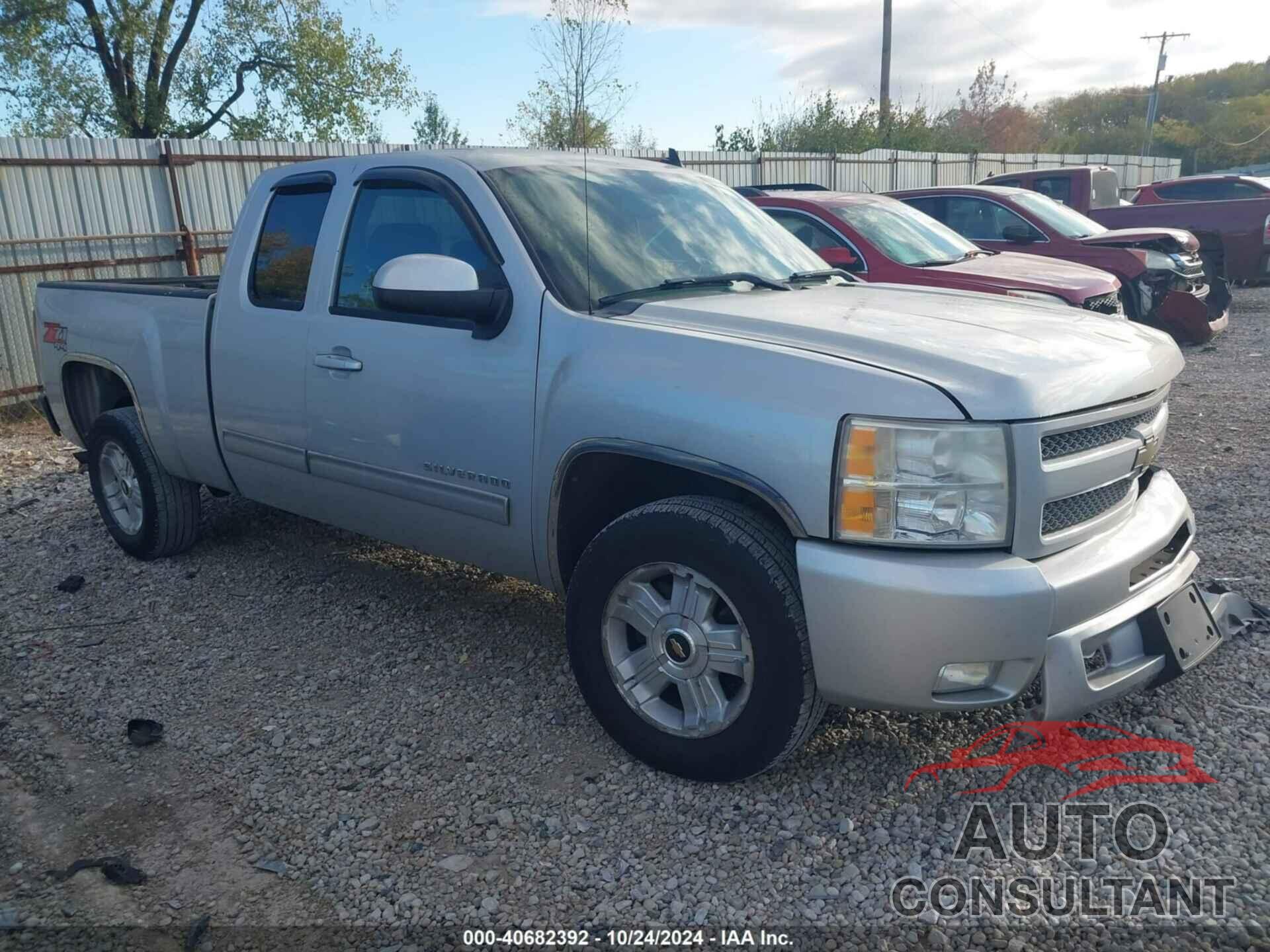 CHEVROLET SILVERADO 1500 2011 - 1GCRKSE34BZ299183