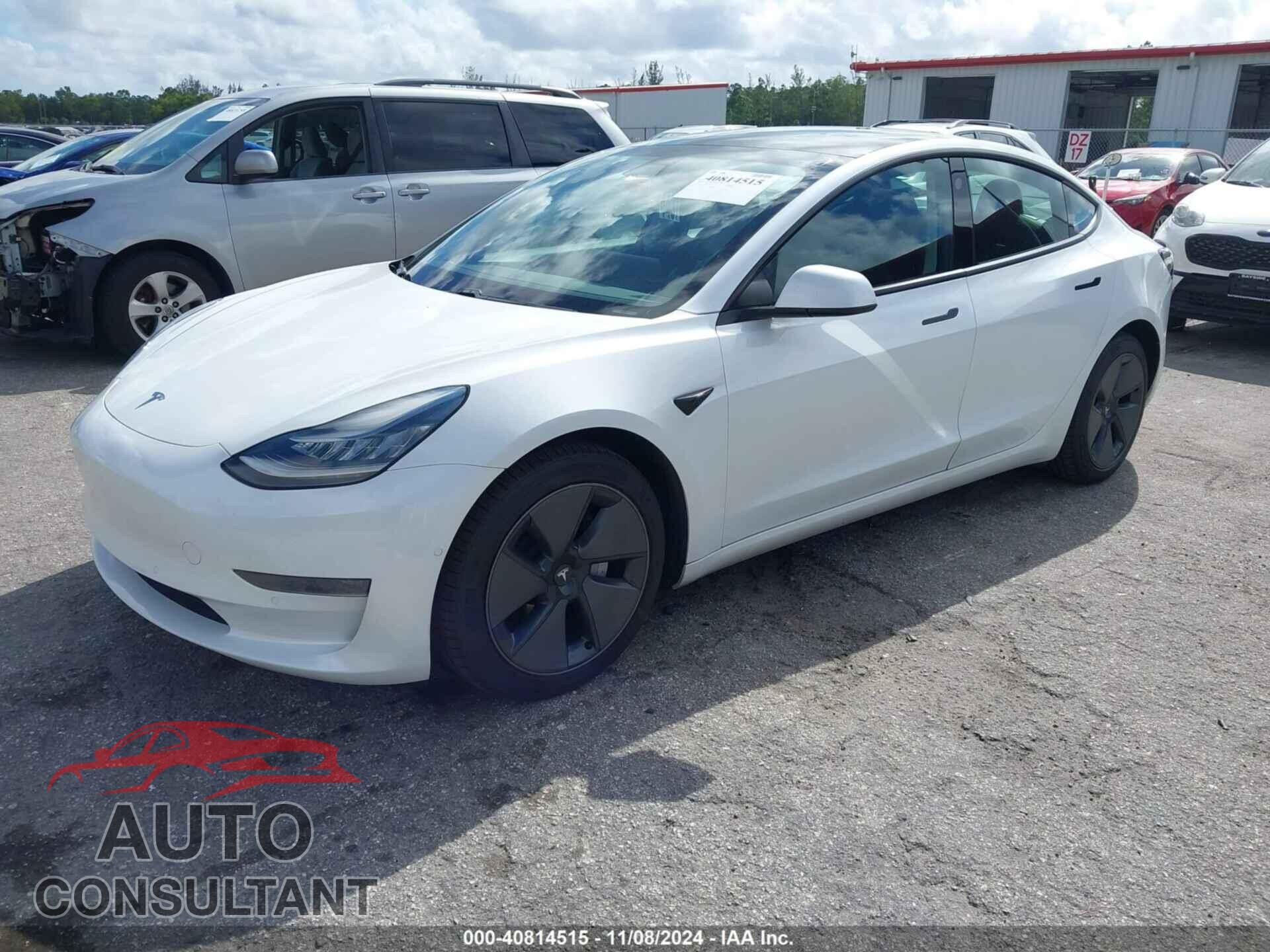 TESLA MODEL 3 2021 - 5YJ3E1EA8MF852111