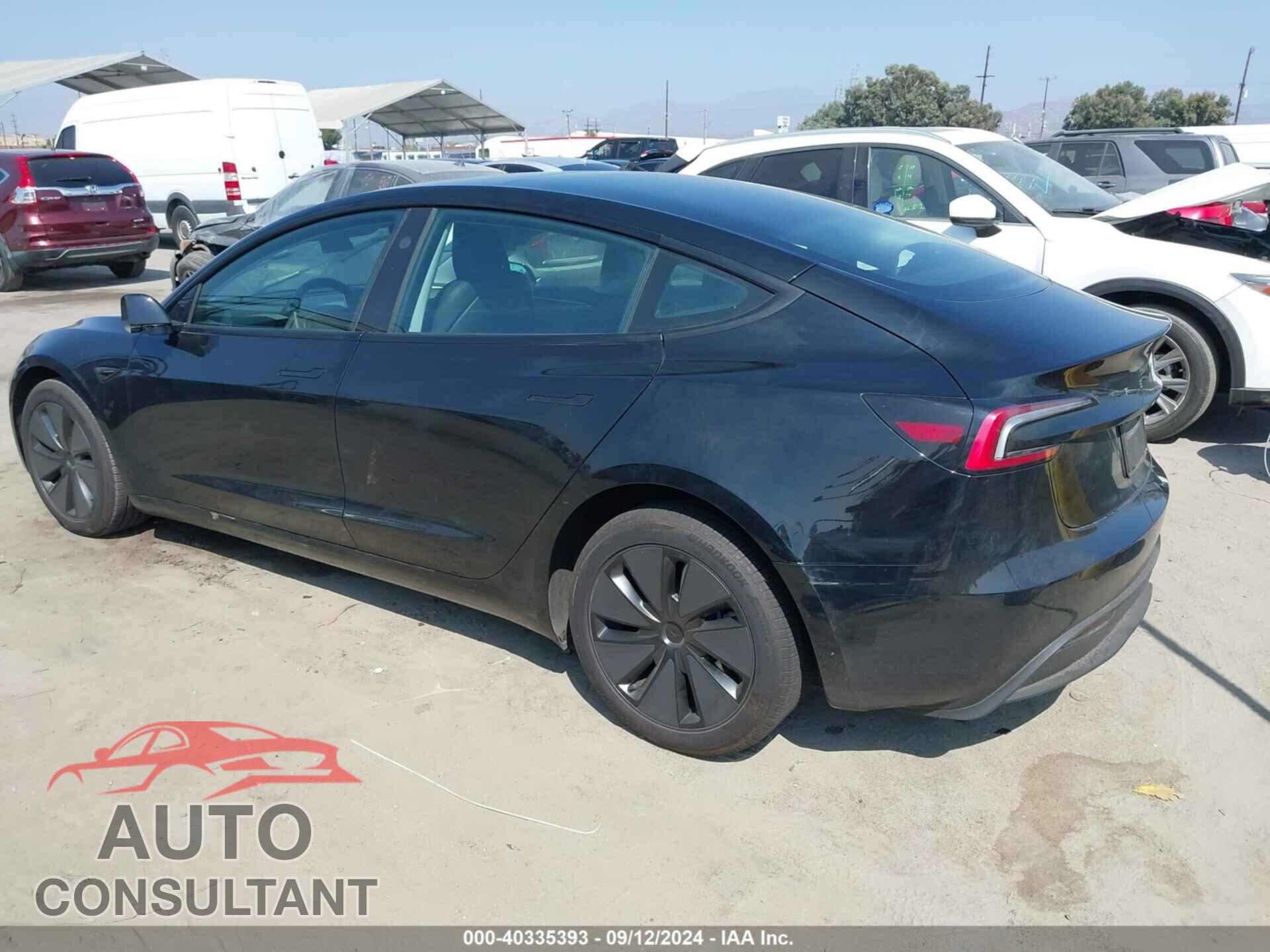 TESLA MODEL 3 2024 - 5YJ3E1EA5RF724139