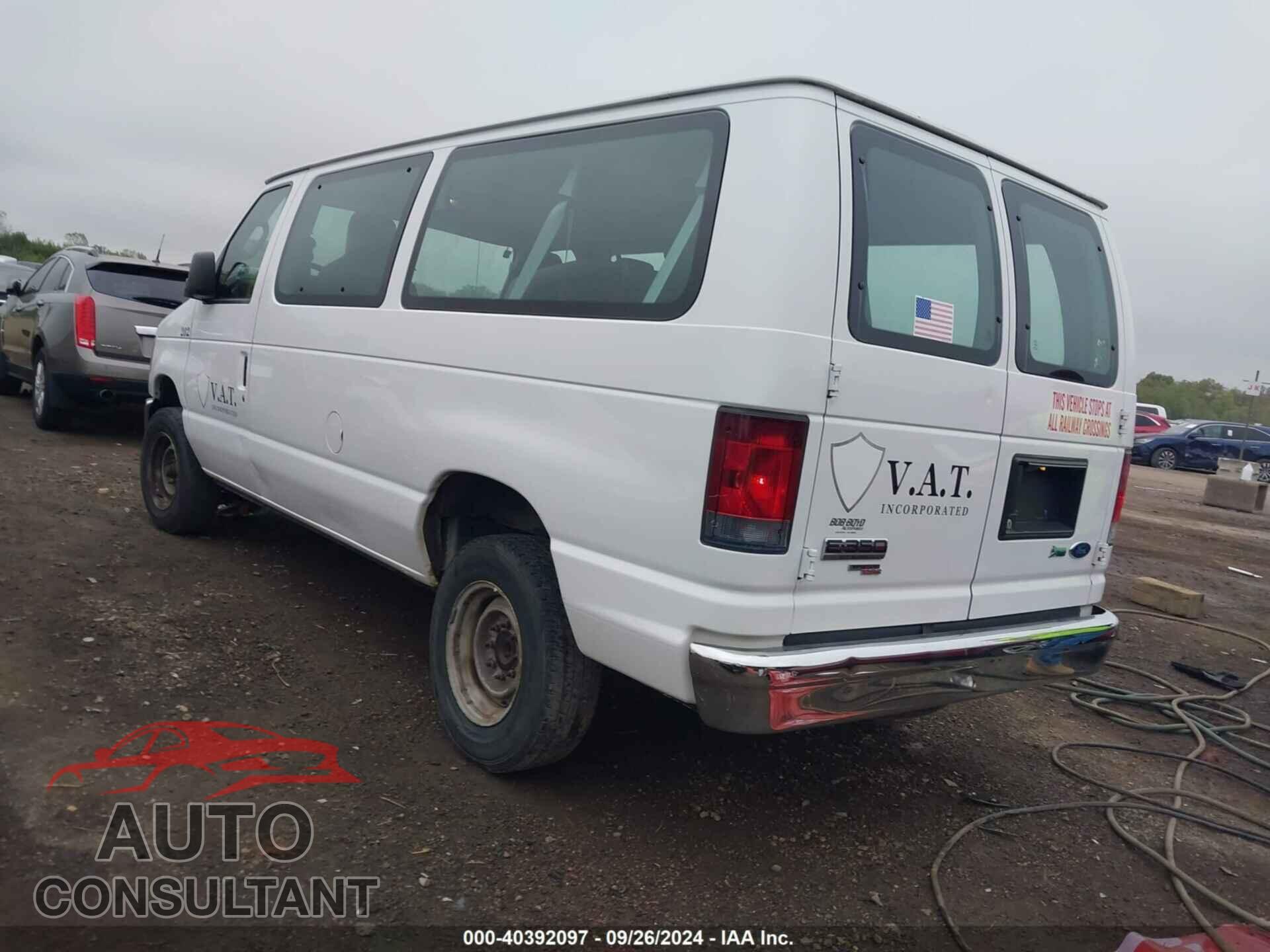 FORD E-350 SUPER DUTY 2013 - 1FBNE3BL7DDA01035