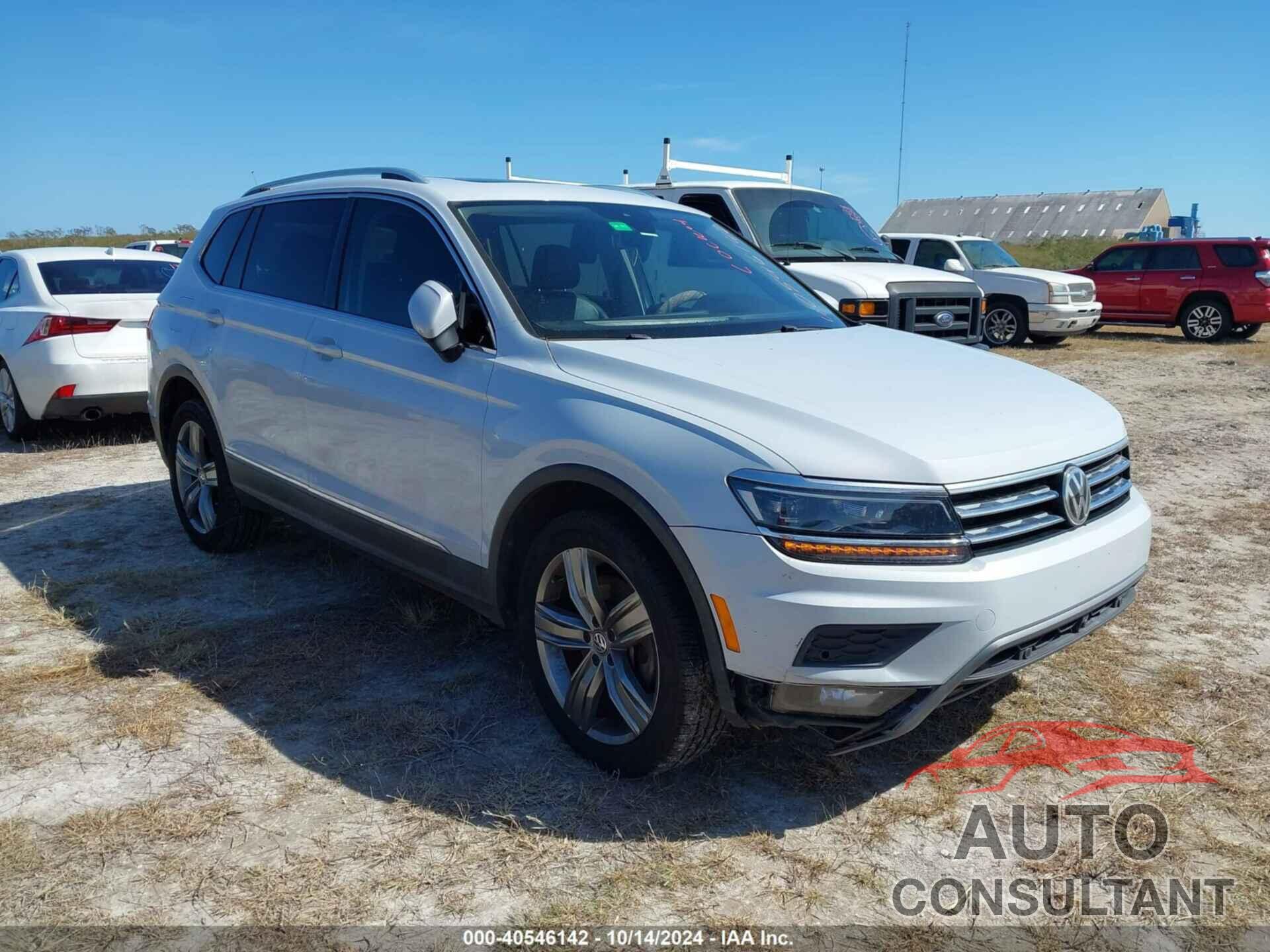 VOLKSWAGEN TIGUAN 2018 - 3VV5B7AX3JM221032